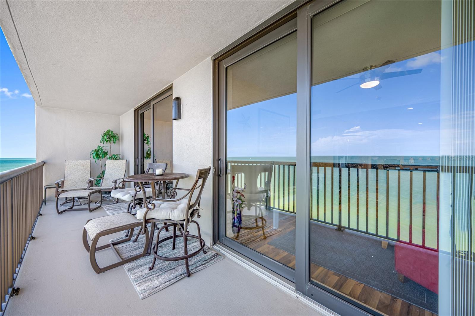 Image 64 of 81 For 1660 Gulf Boulevard 1001