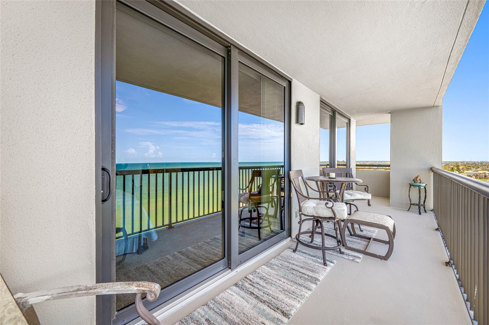 Image 66 of 81 For 1660 Gulf Boulevard 1001