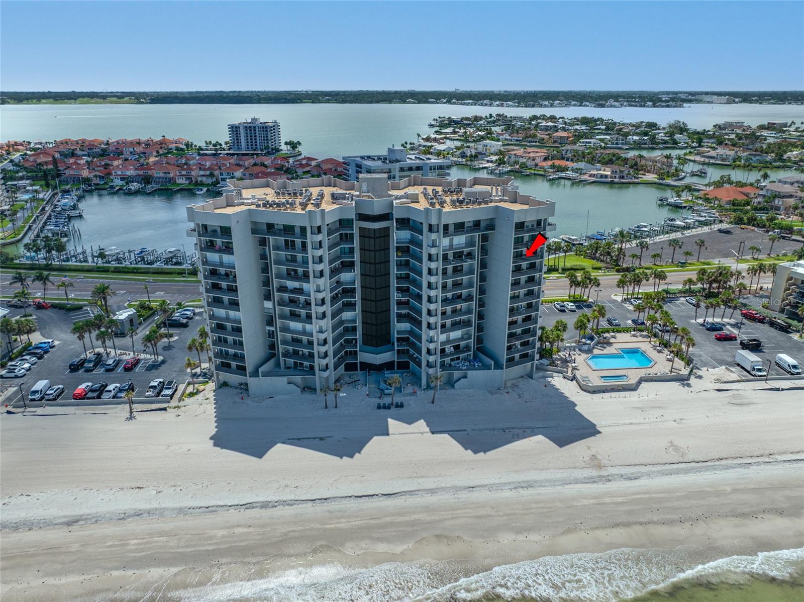 Image 9 of 81 For 1660 Gulf Boulevard 1001