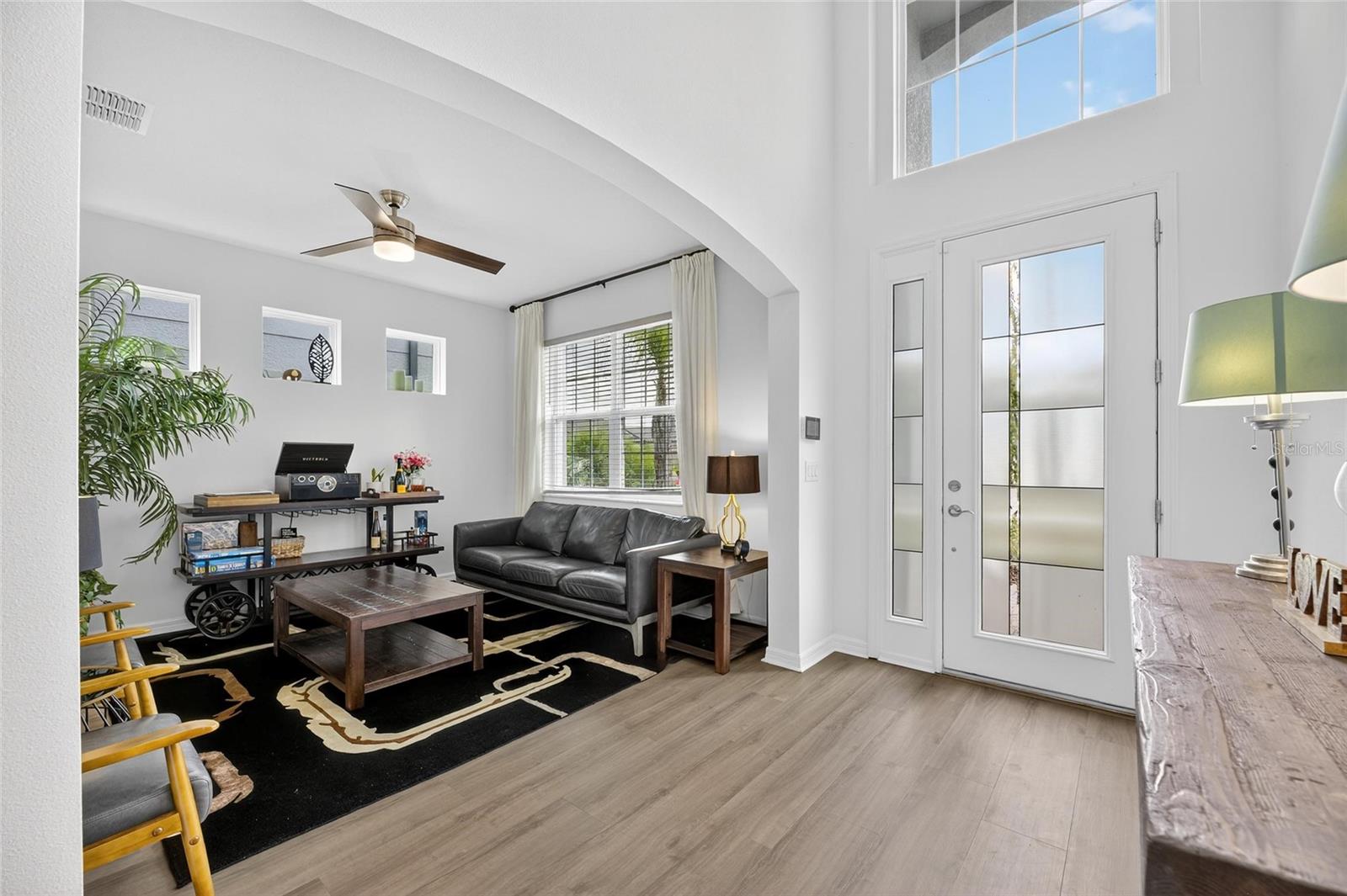 Image 12 of 93 For 10831 Sundrift Drive