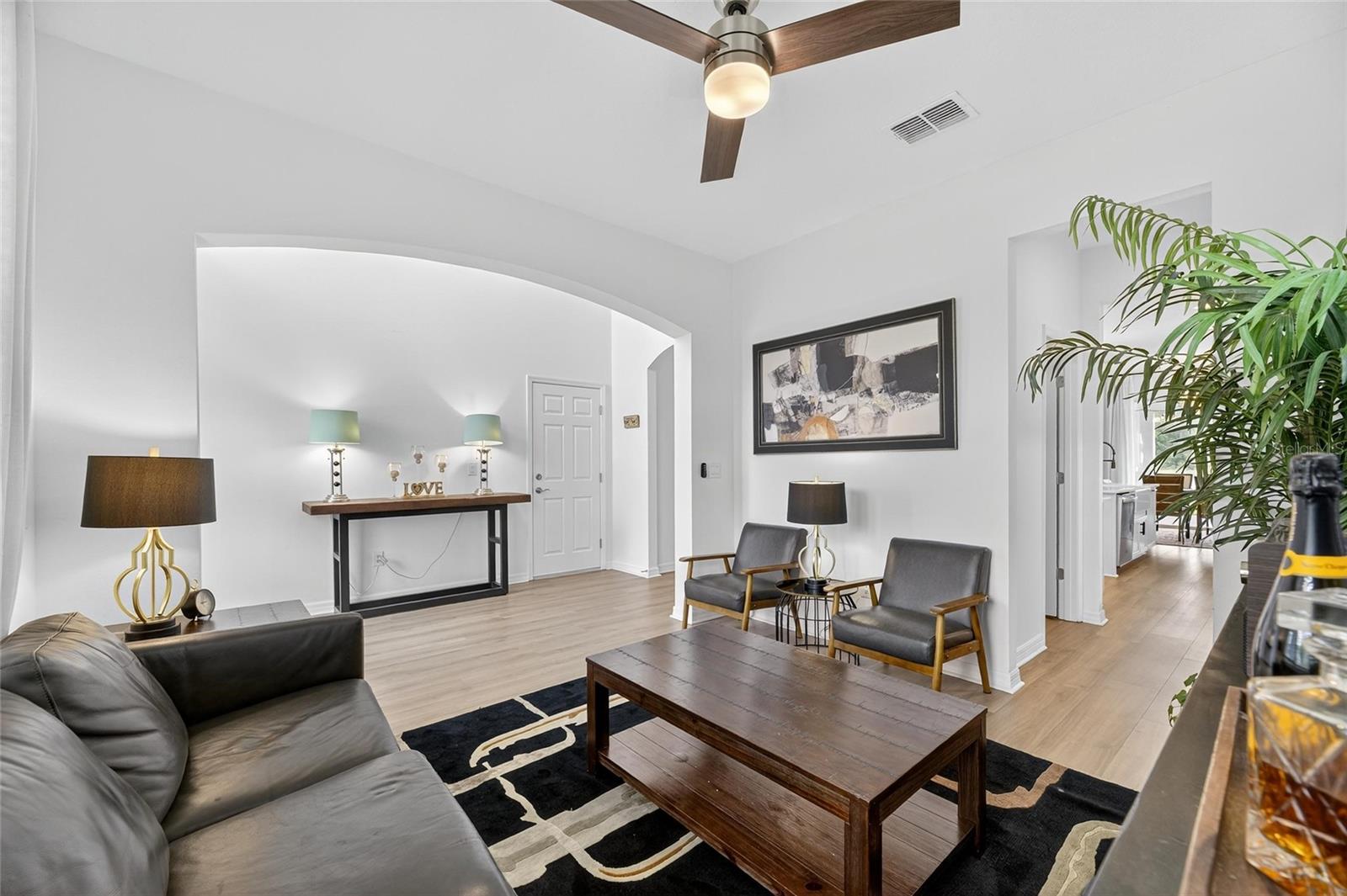 Image 14 of 93 For 10831 Sundrift Drive