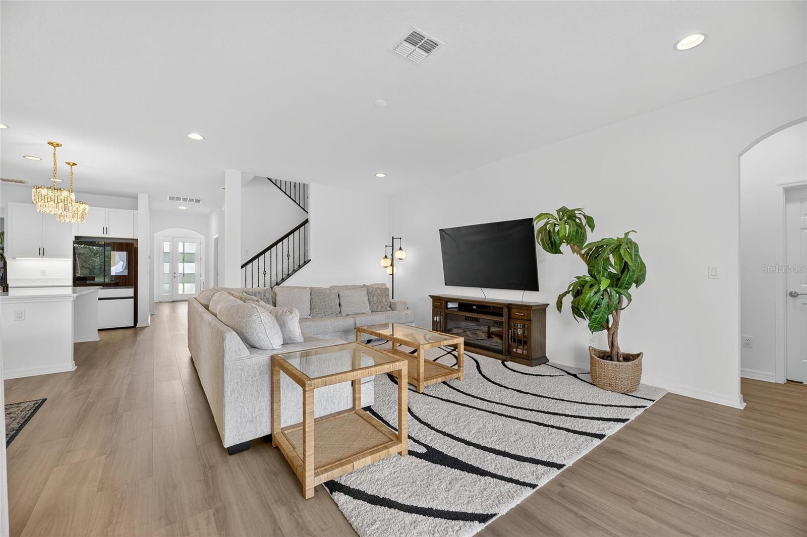 Image 35 of 93 For 10831 Sundrift Drive