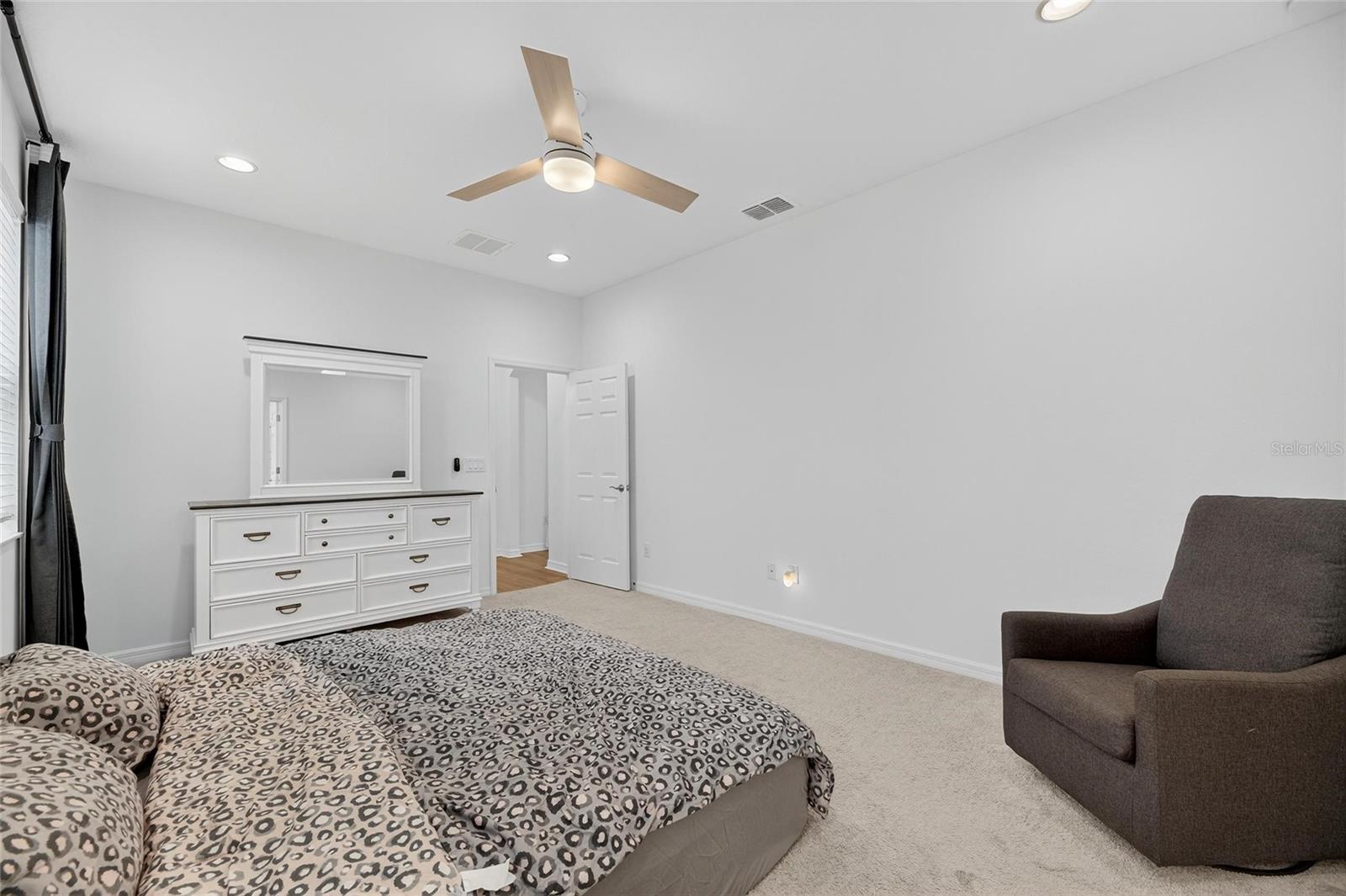 Image 42 of 93 For 10831 Sundrift Drive