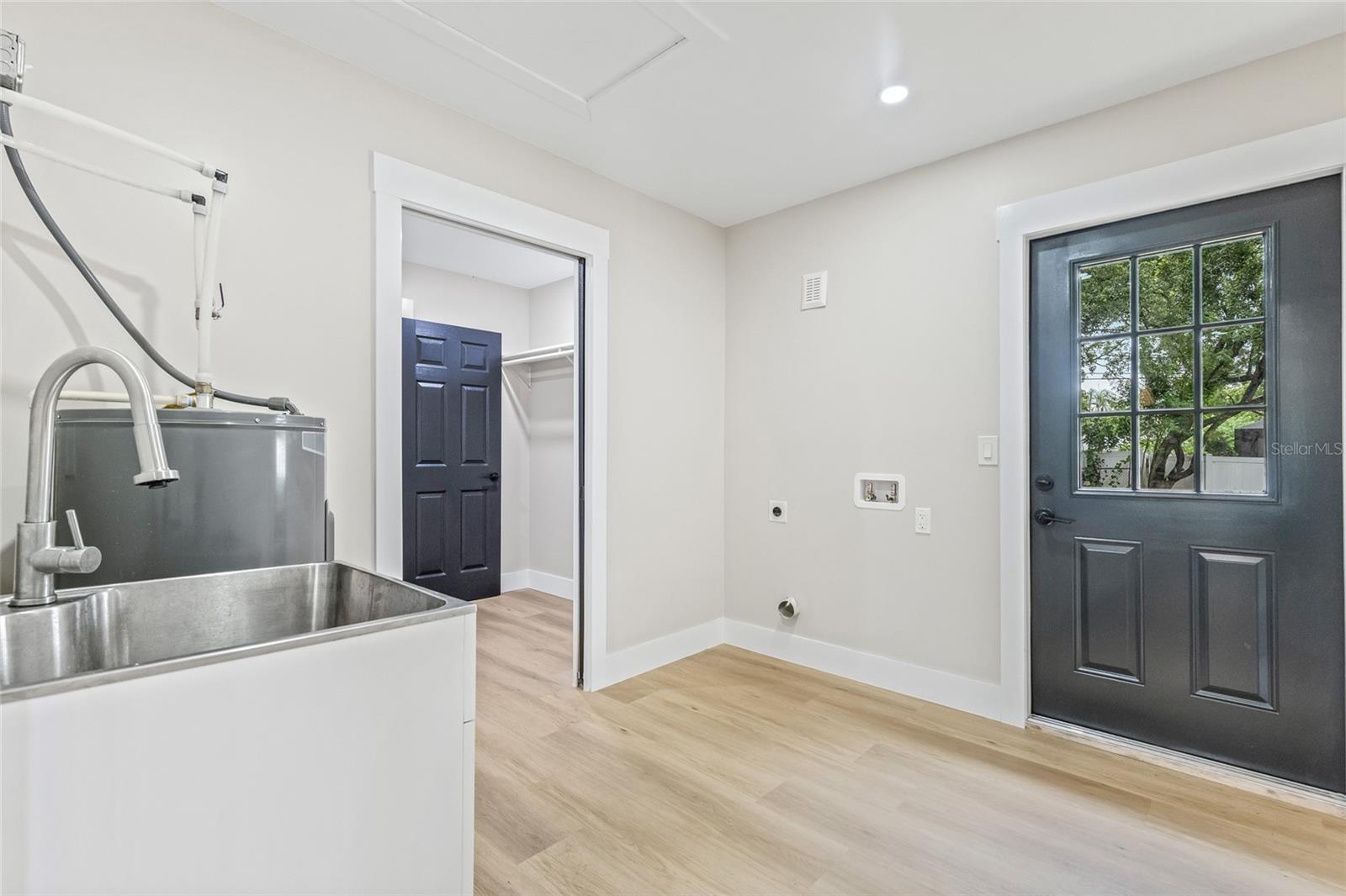 Image 24 of 31 For 731 38th Avenue N