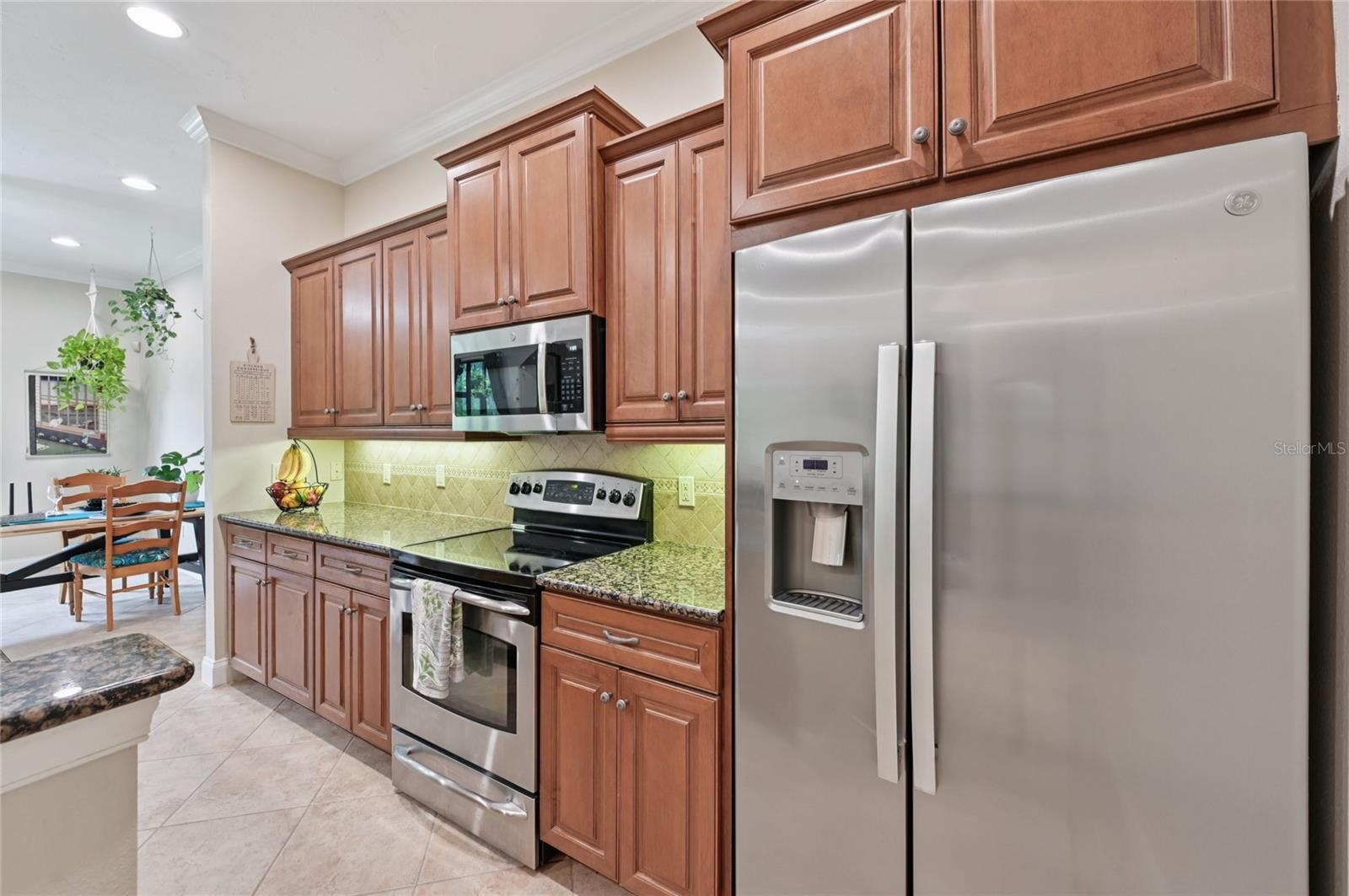 Image 13 of 58 For 6107 25th Street E