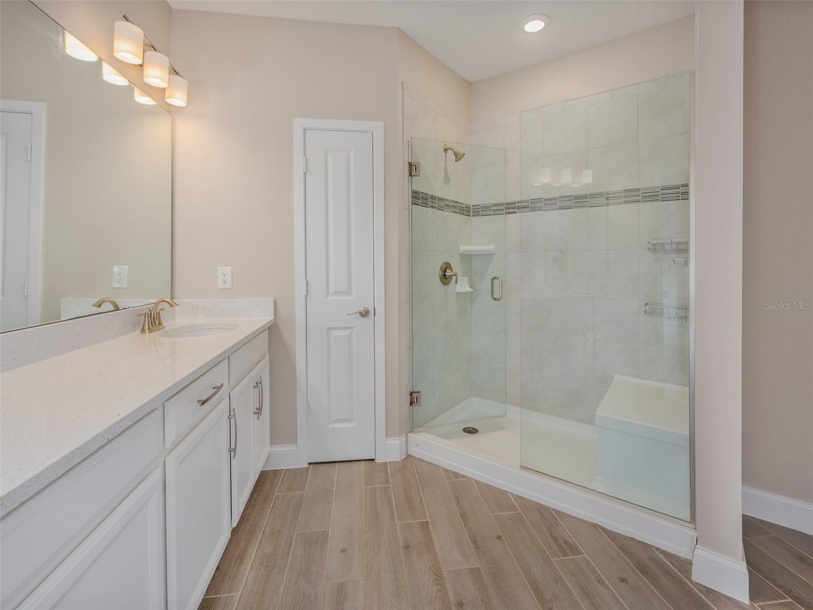 Image 18 of 42 For 7517 Laureate Boulevard 4303