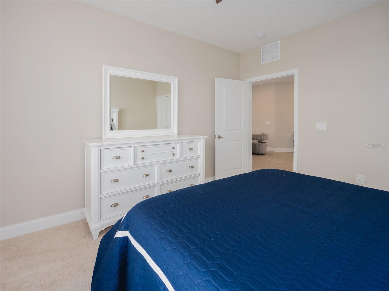 Image 20 of 42 For 7517 Laureate Boulevard 4303