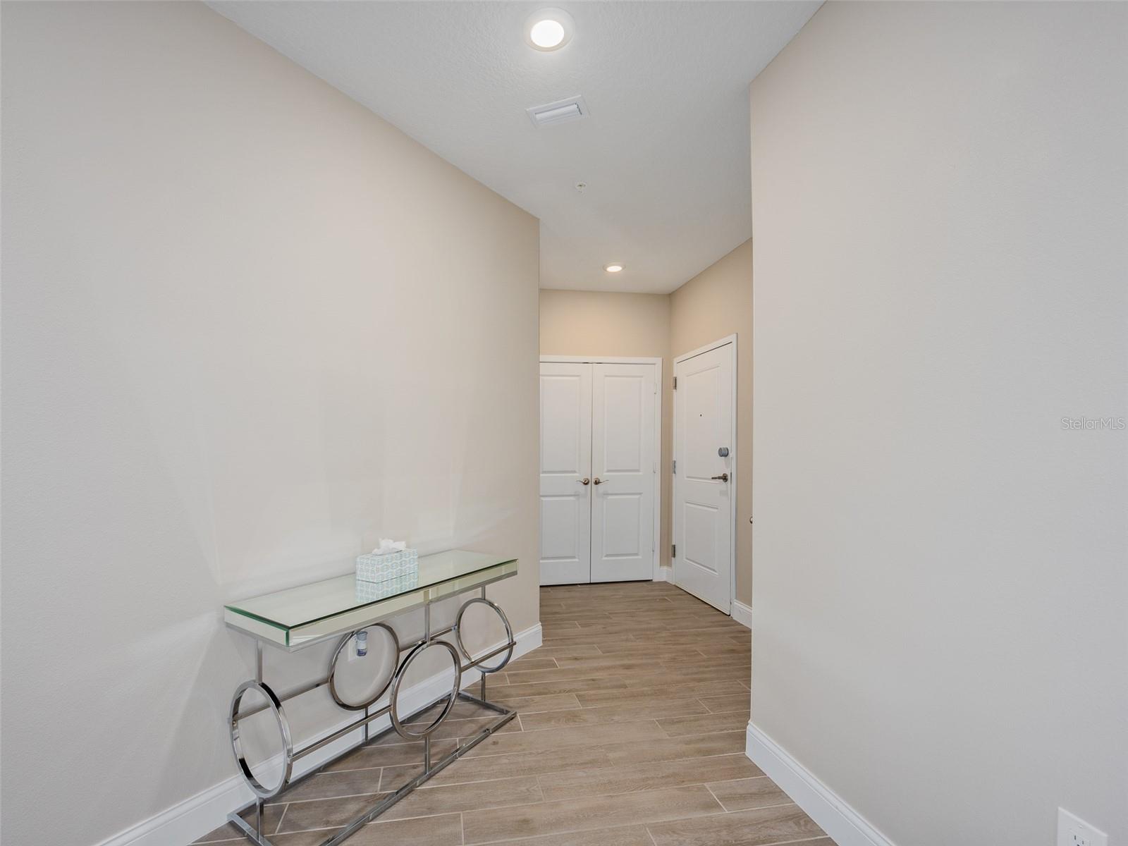 Image 23 of 42 For 7517 Laureate Boulevard 4303