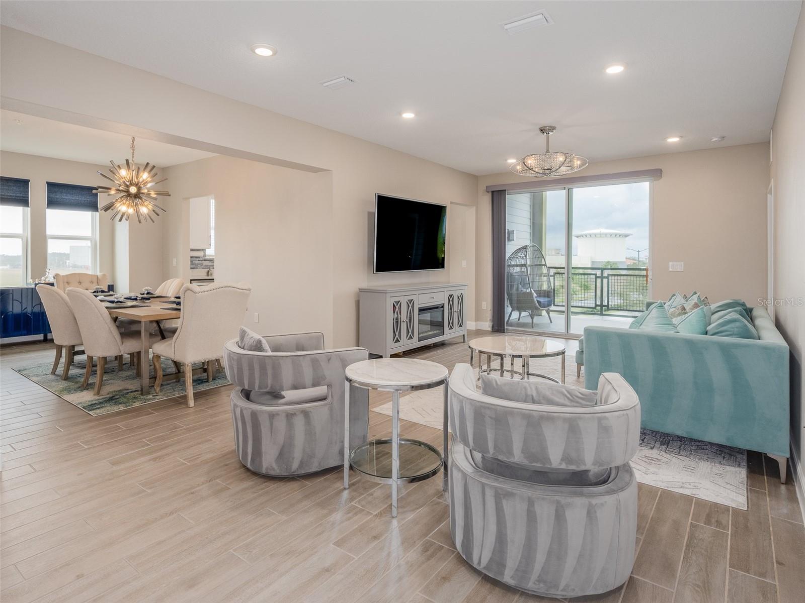 Image 5 of 42 For 7517 Laureate Boulevard 4303
