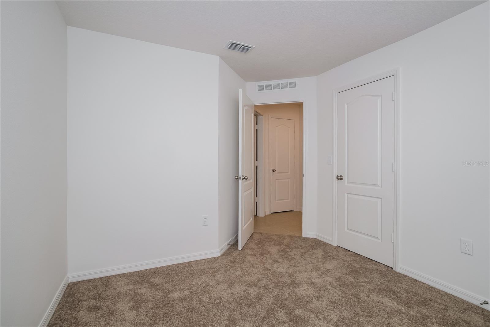 Image 12 of 16 For 1682 Hideaway Flat Street