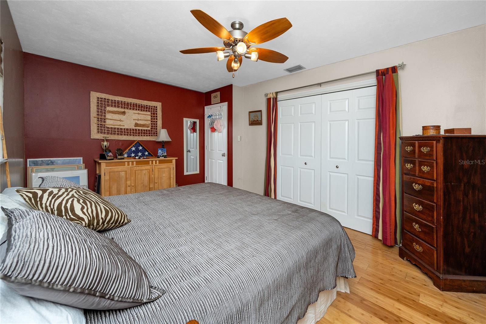 Image 19 of 43 For 10504 Lacera Drive