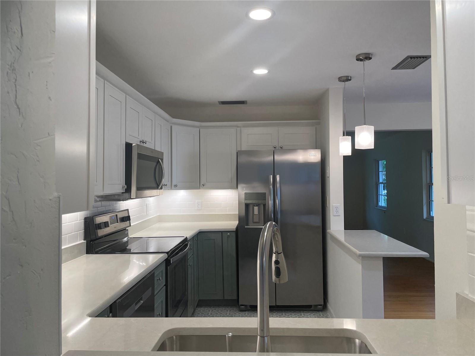 Image 4 of 6 For 1236 15th Street N