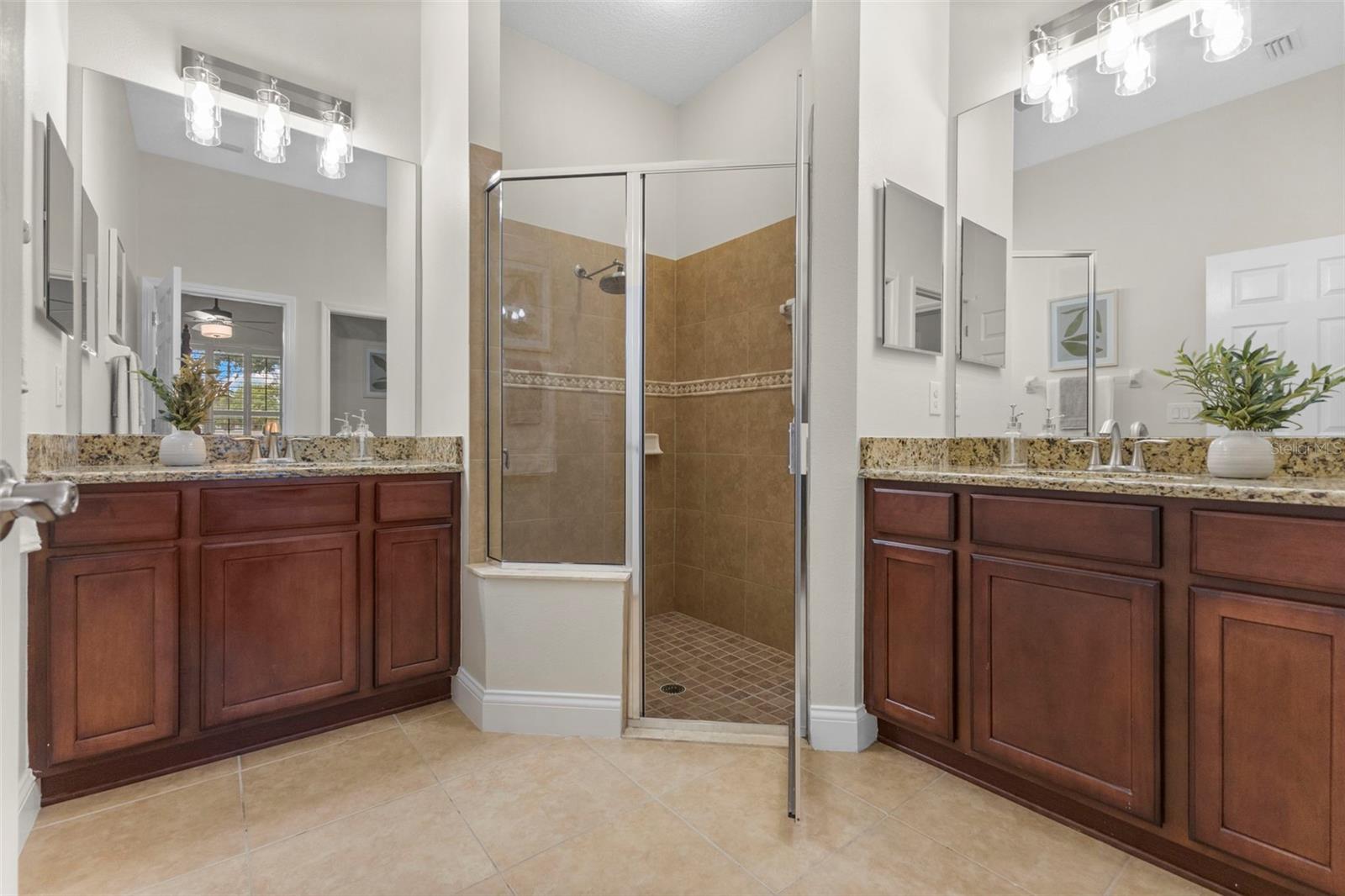 Image 24 of 47 For 20821 Amanda Oak Court