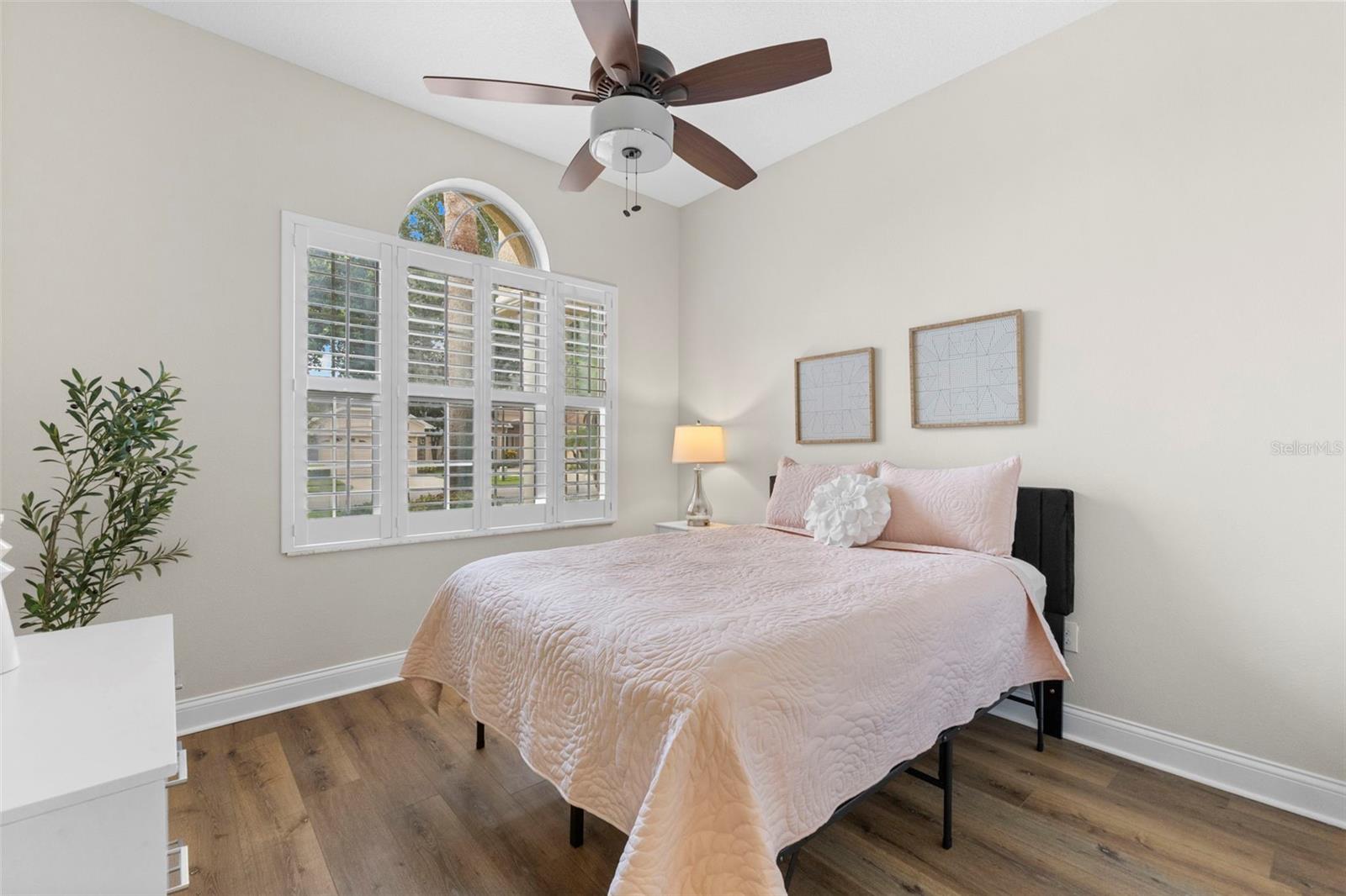 Image 27 of 47 For 20821 Amanda Oak Court
