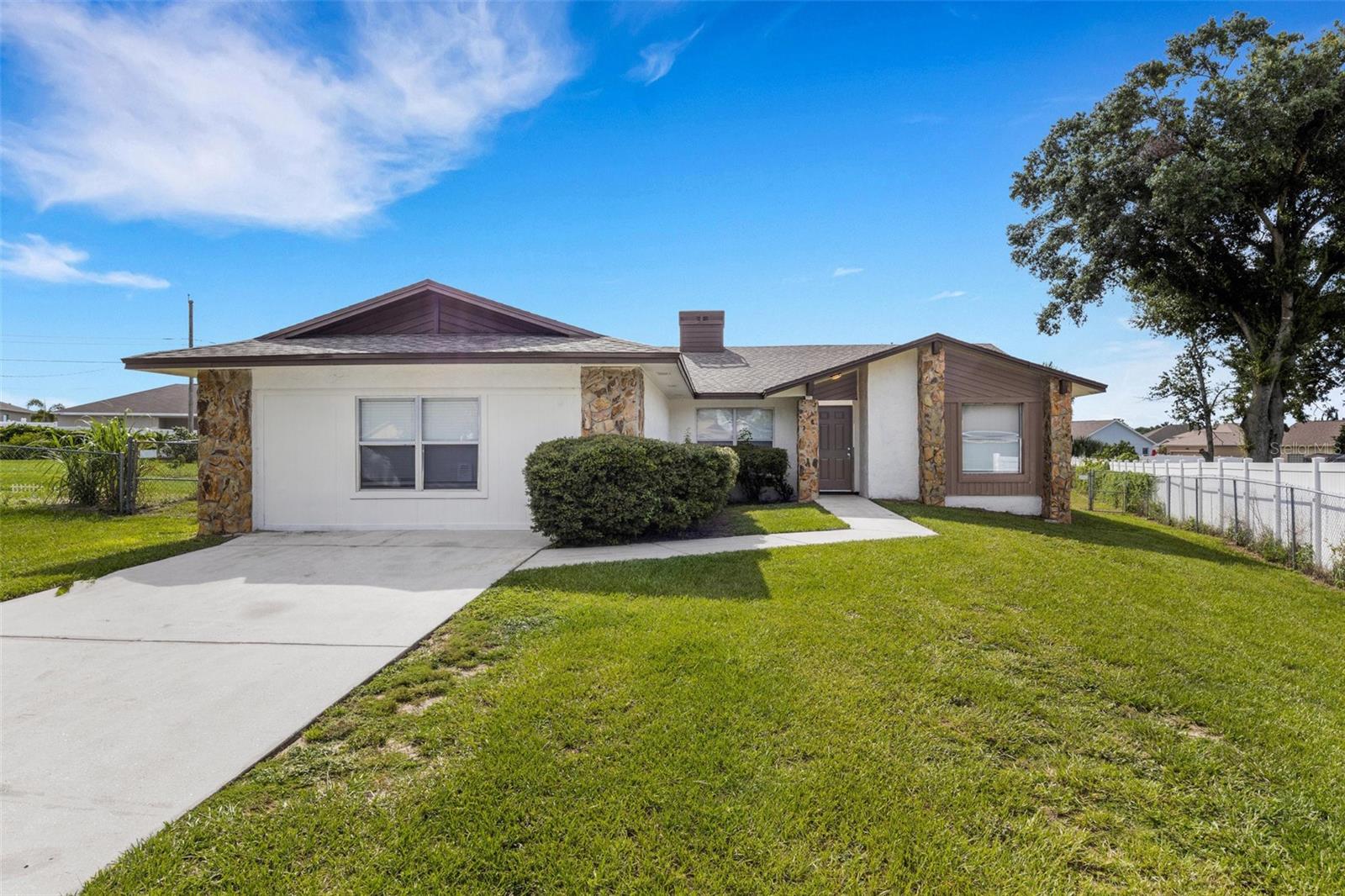 Details for 3518 Dovetail Lane N, LAKELAND, FL 33812