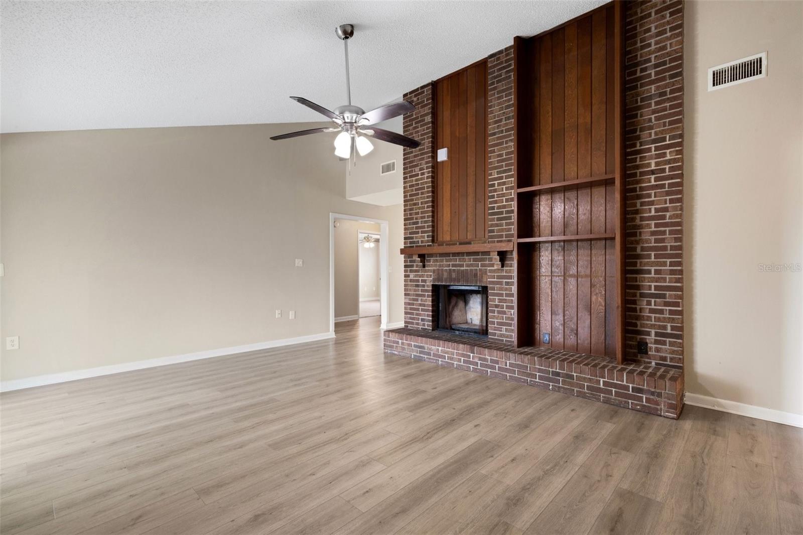 Image 11 of 54 For 3518 Dovetail Lane N