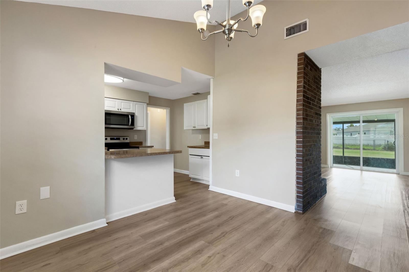 Image 12 of 54 For 3518 Dovetail Lane N