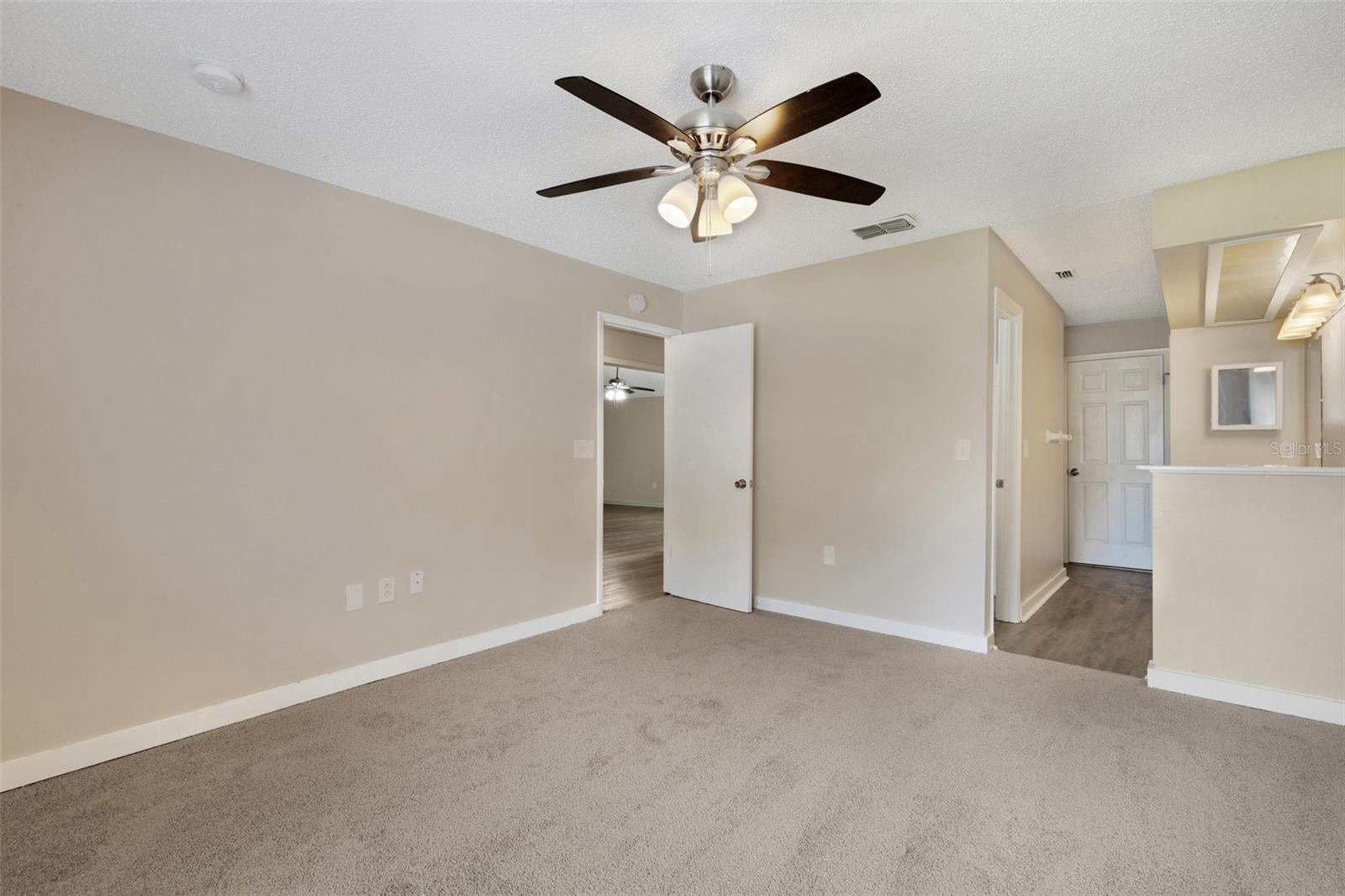 Image 14 of 54 For 3518 Dovetail Lane N
