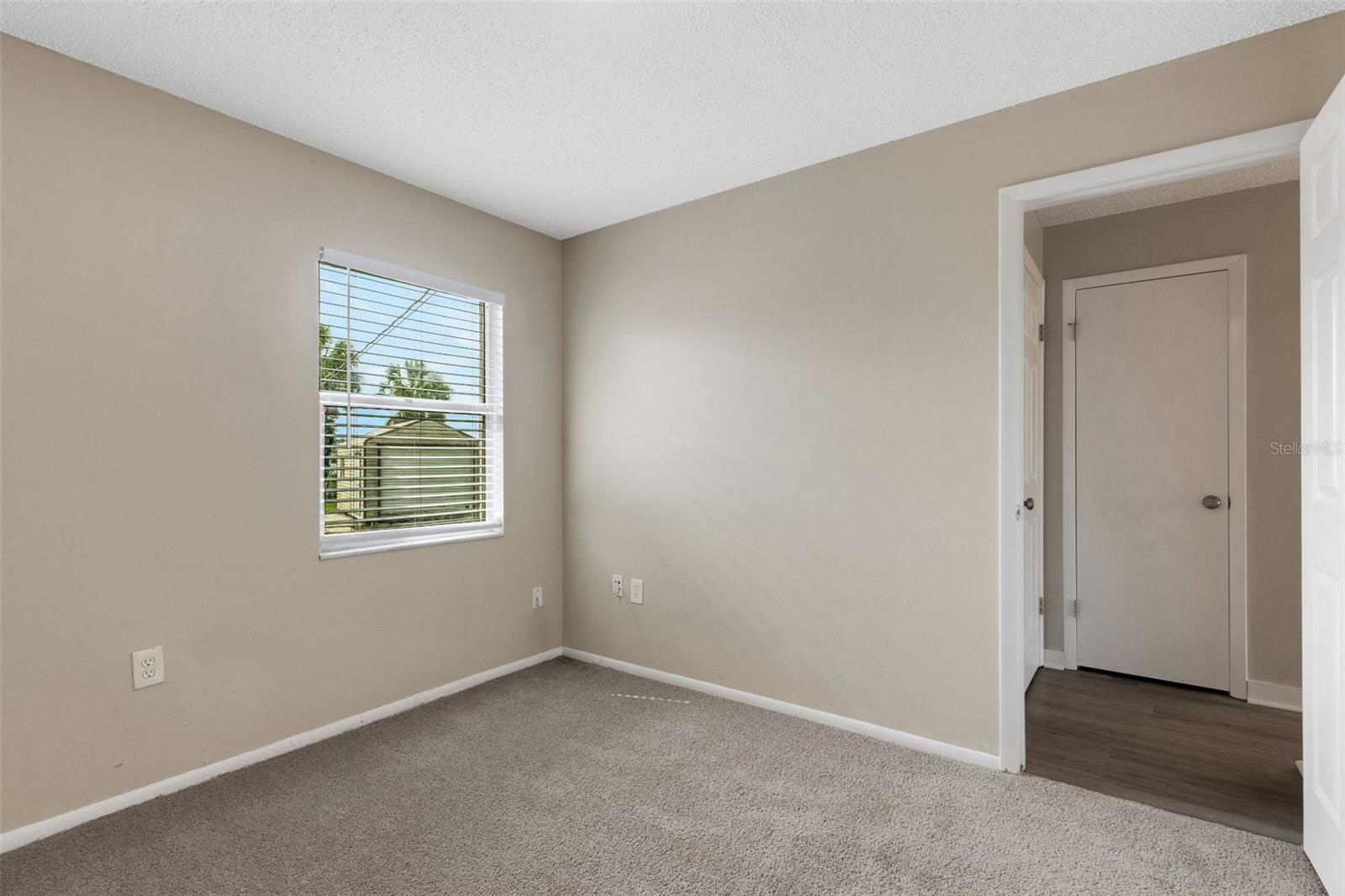 Image 24 of 54 For 3518 Dovetail Lane N