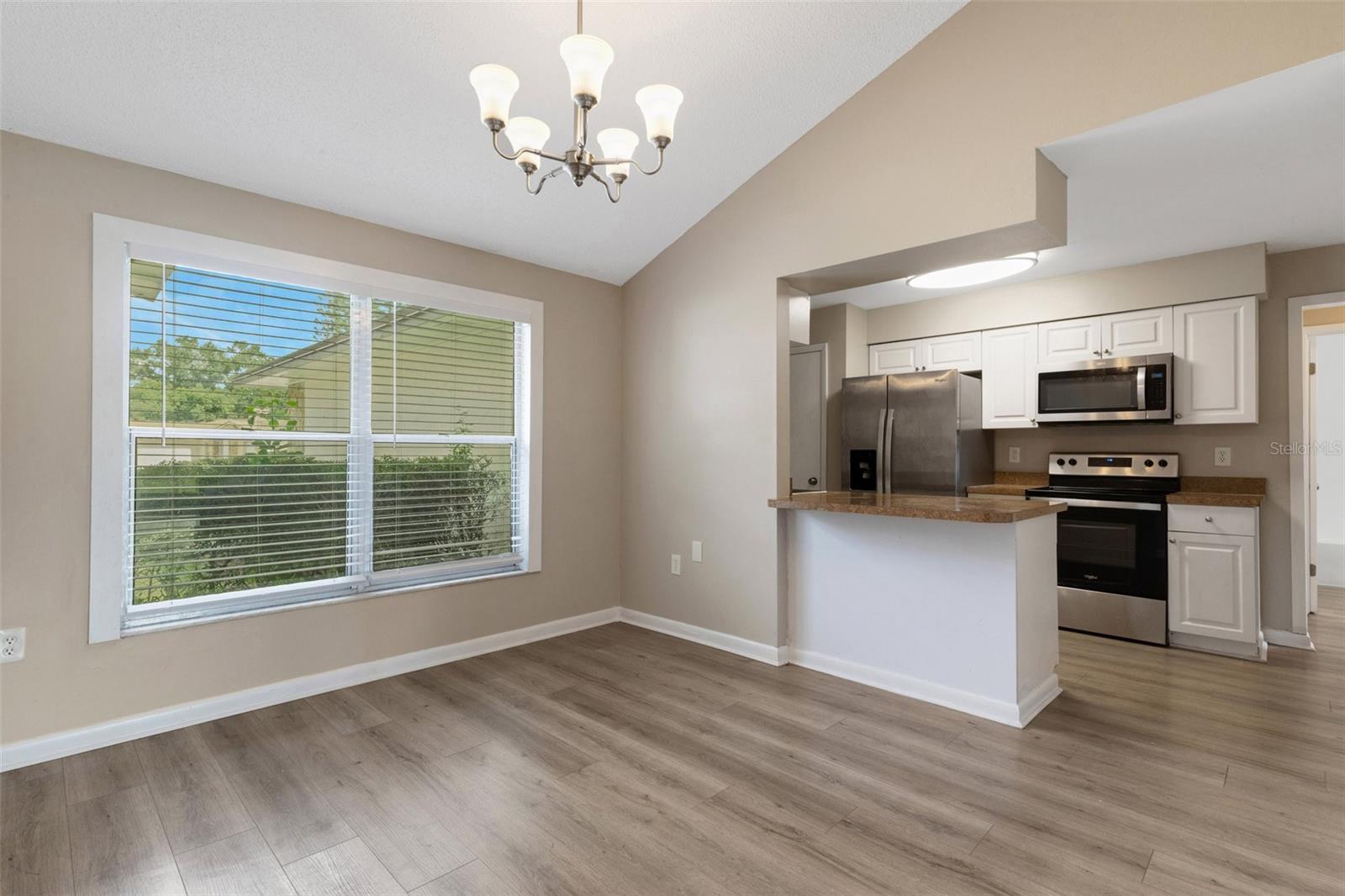 Image 3 of 54 For 3518 Dovetail Lane N