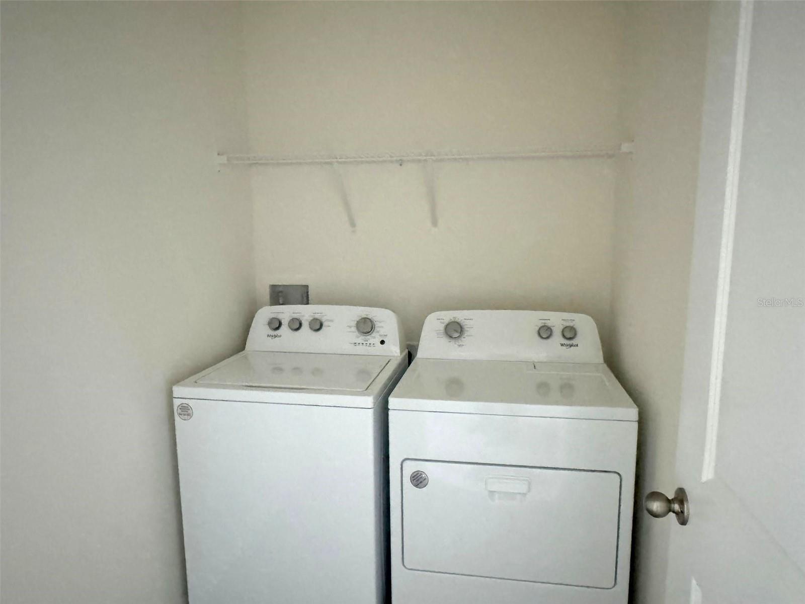 Image 13 of 23 For 5660 Castle Cary Row