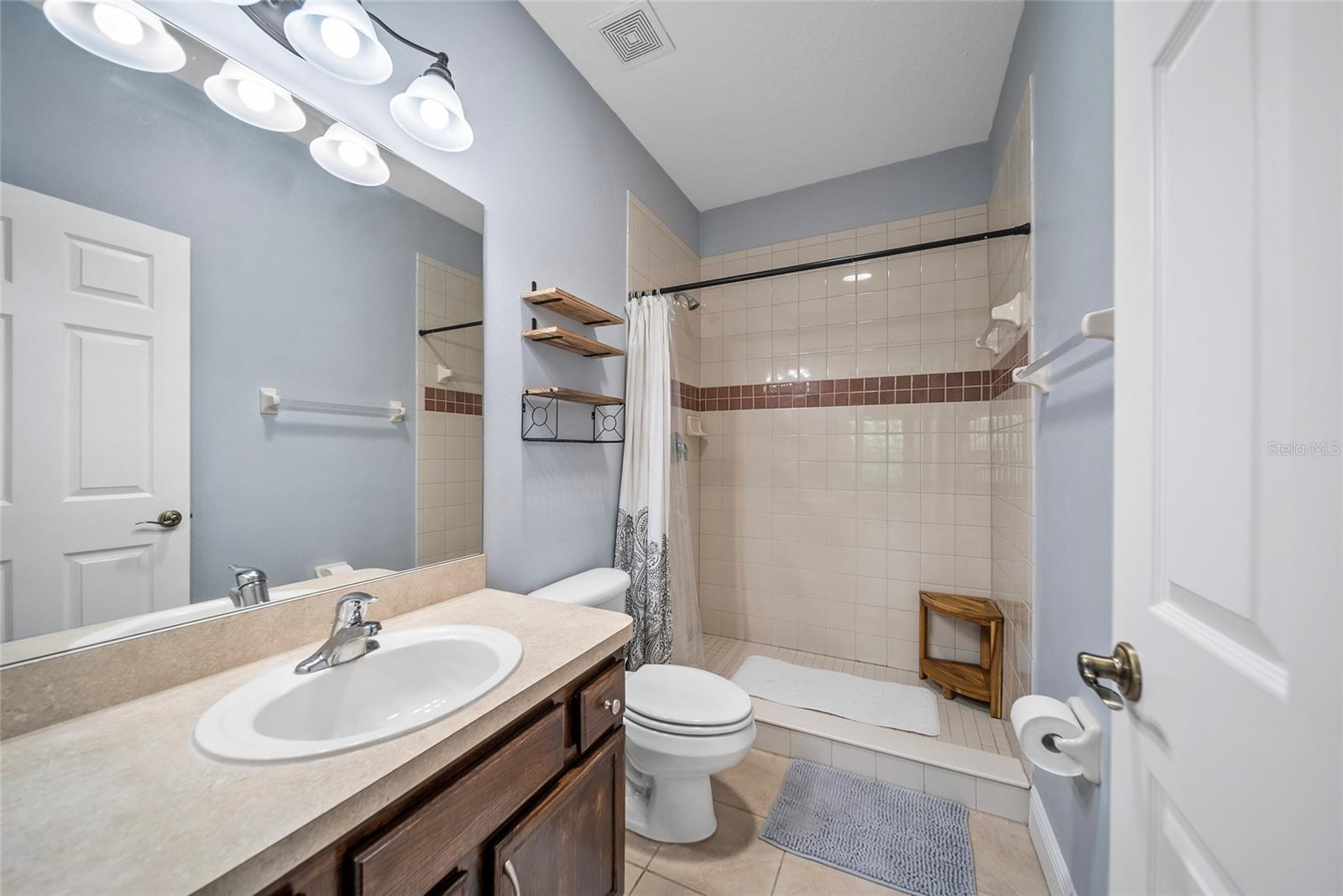 Image 12 of 27 For 558 Harbor Ridge Drive