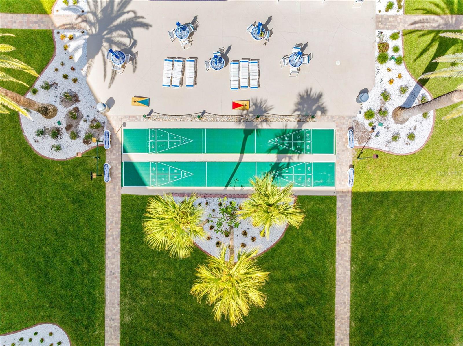 Image 10 of 74 For 18304 Gulf Boulevard 308