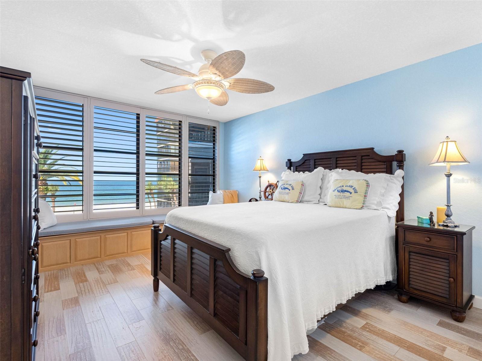 Image 28 of 74 For 18304 Gulf Boulevard 308
