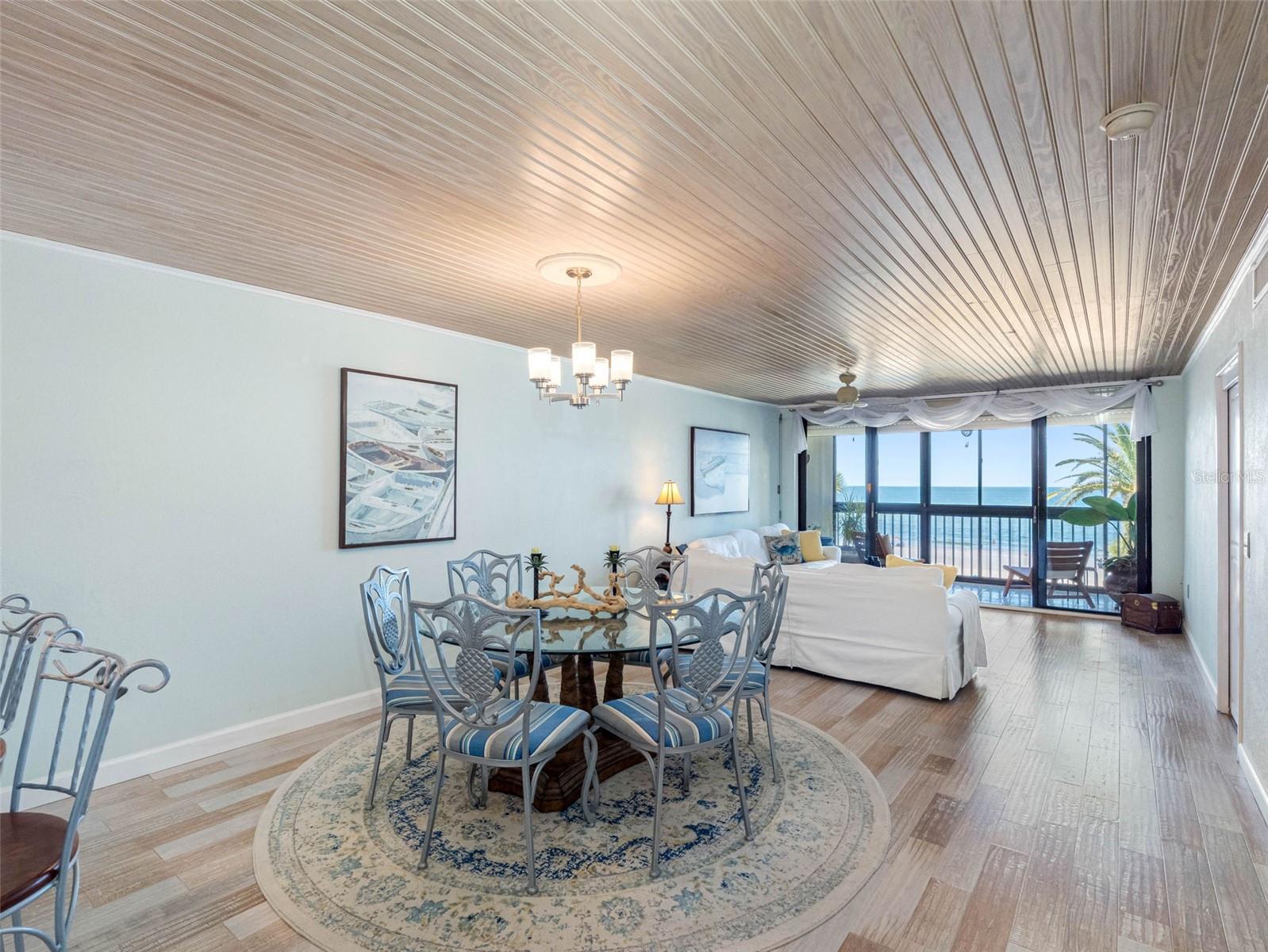 Image 51 of 74 For 18304 Gulf Boulevard 308