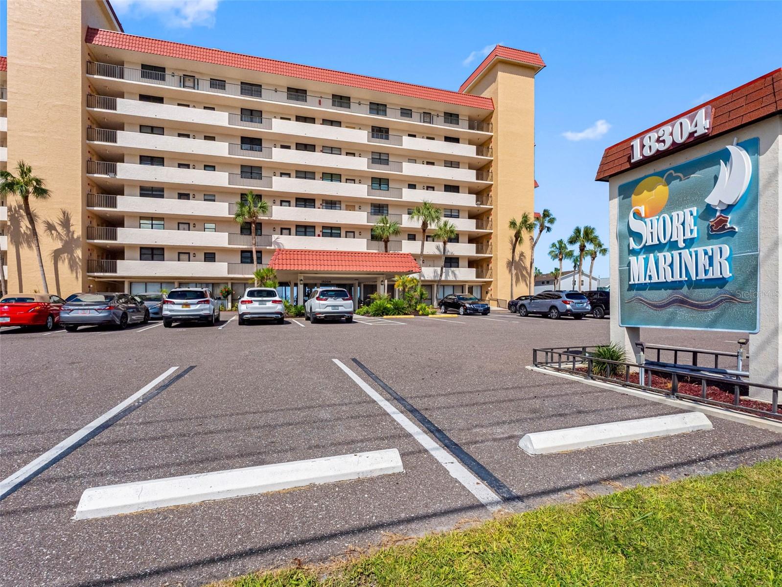 Image 55 of 74 For 18304 Gulf Boulevard 308