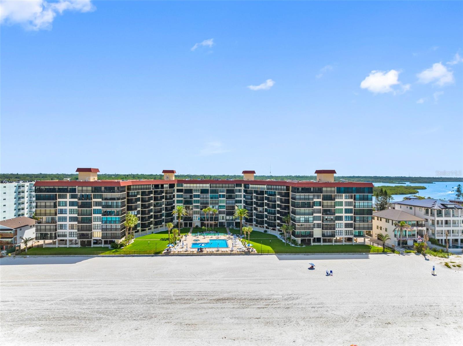 Image 72 of 74 For 18304 Gulf Boulevard 308