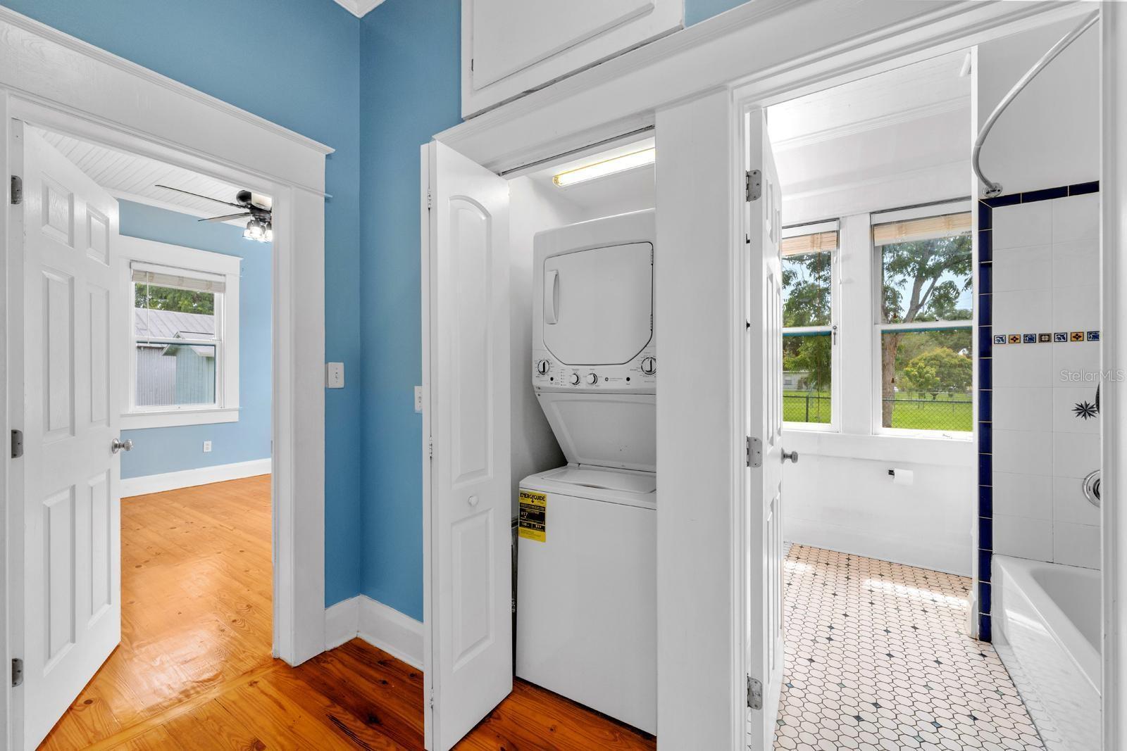 Image 13 of 21 For 2402 10th Avenue