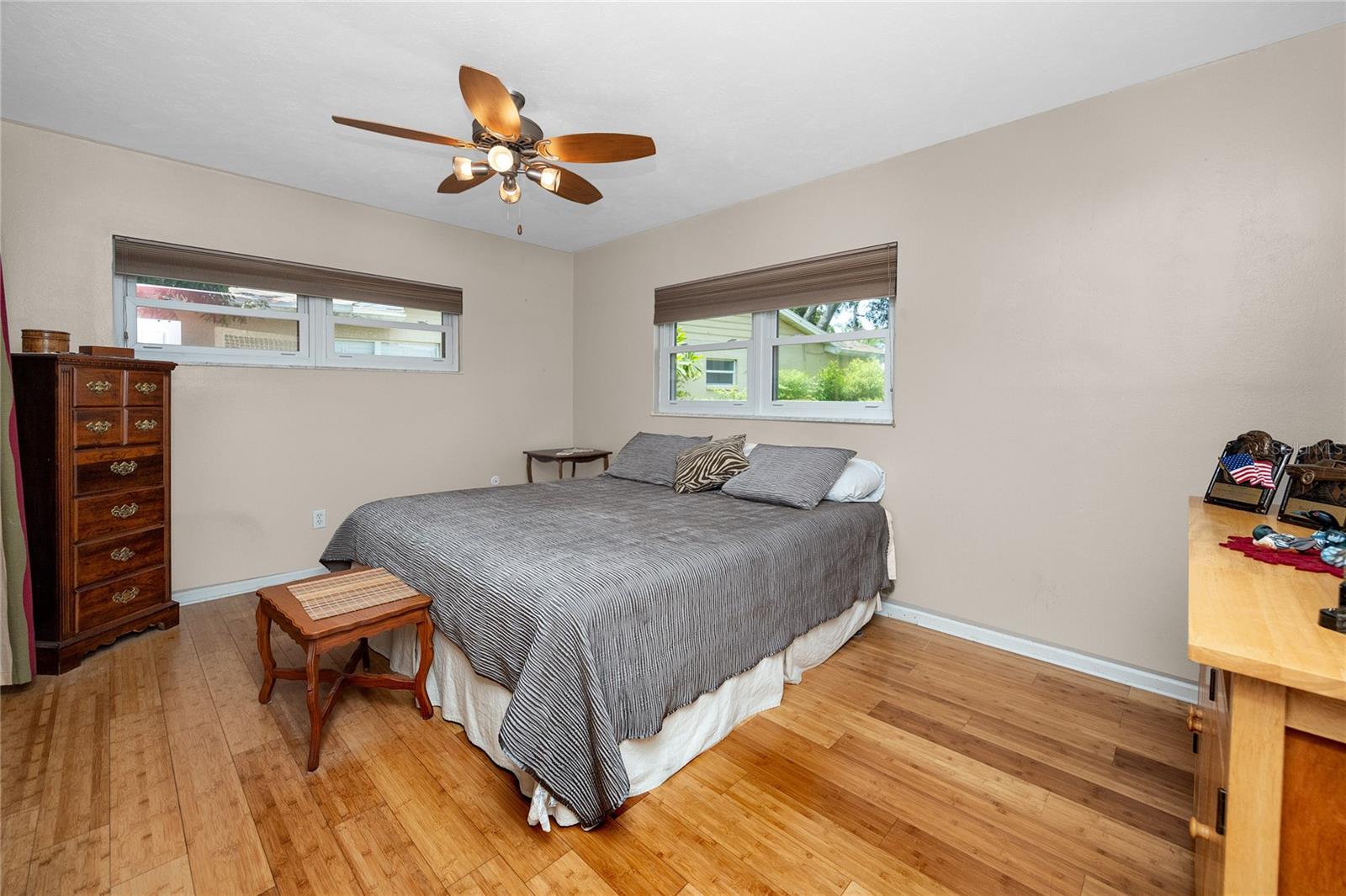 Image 18 of 43 For 10504 Lacera Drive