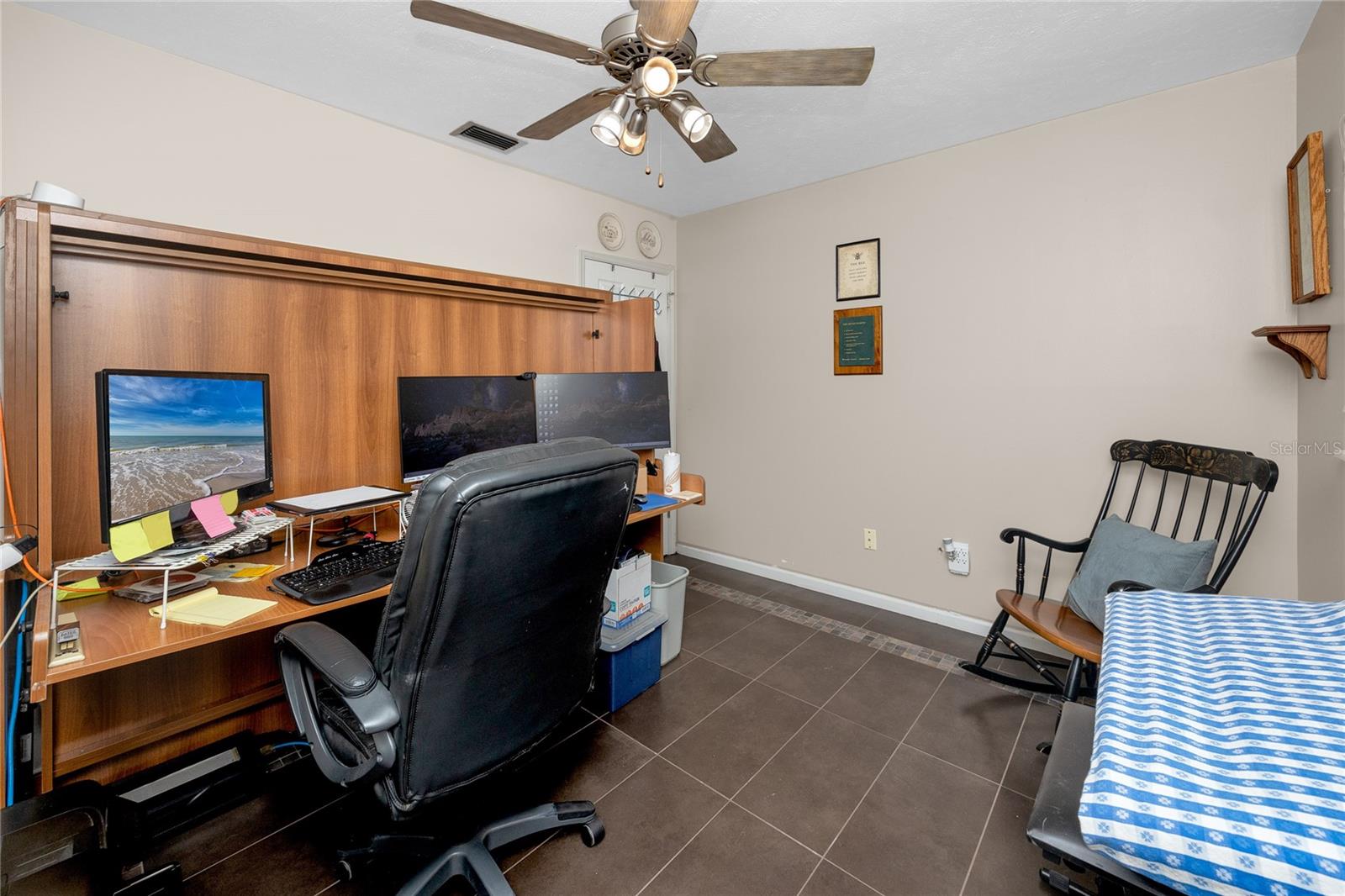 Image 22 of 43 For 10504 Lacera Drive