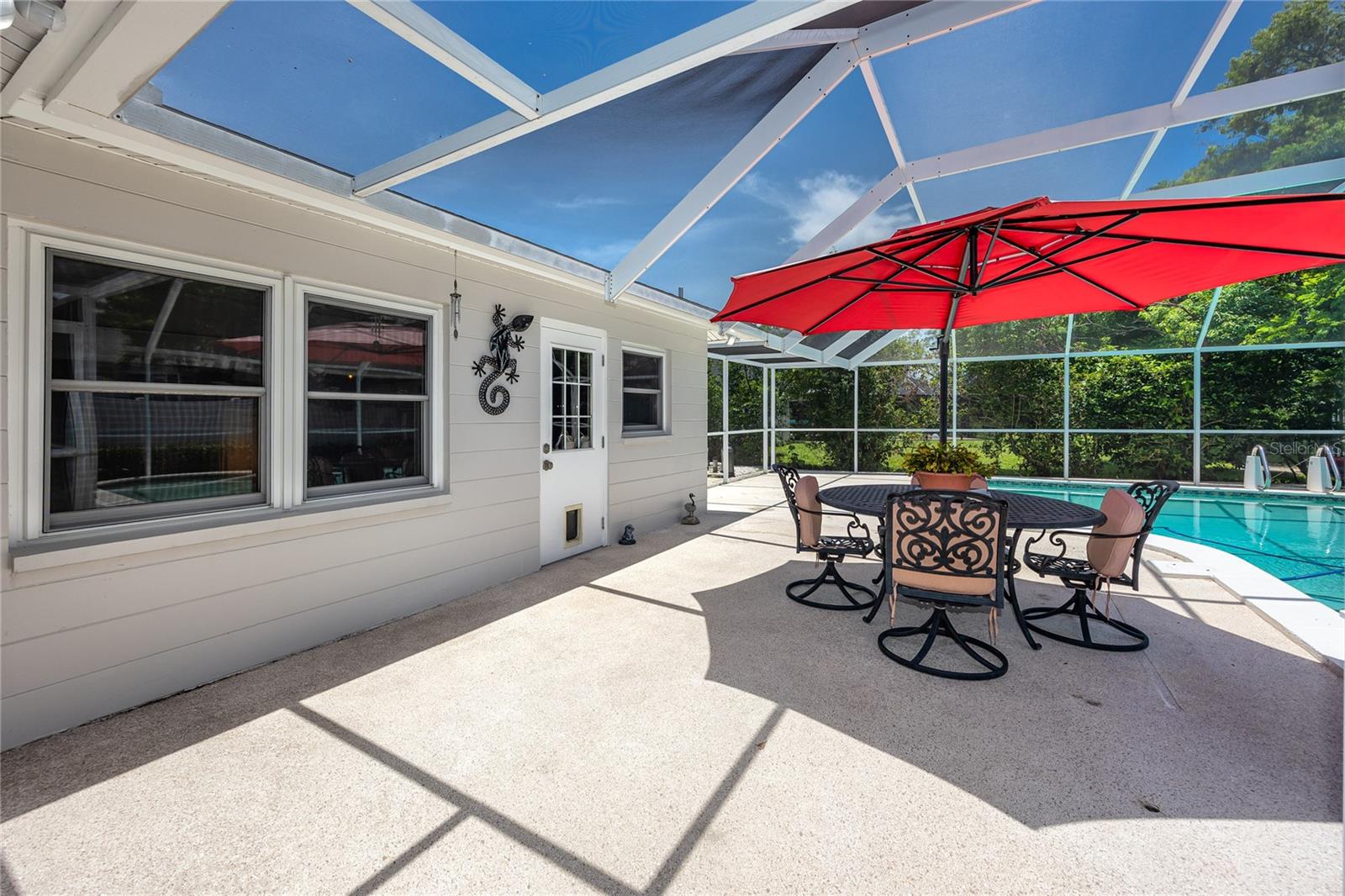 Image 25 of 43 For 10504 Lacera Drive