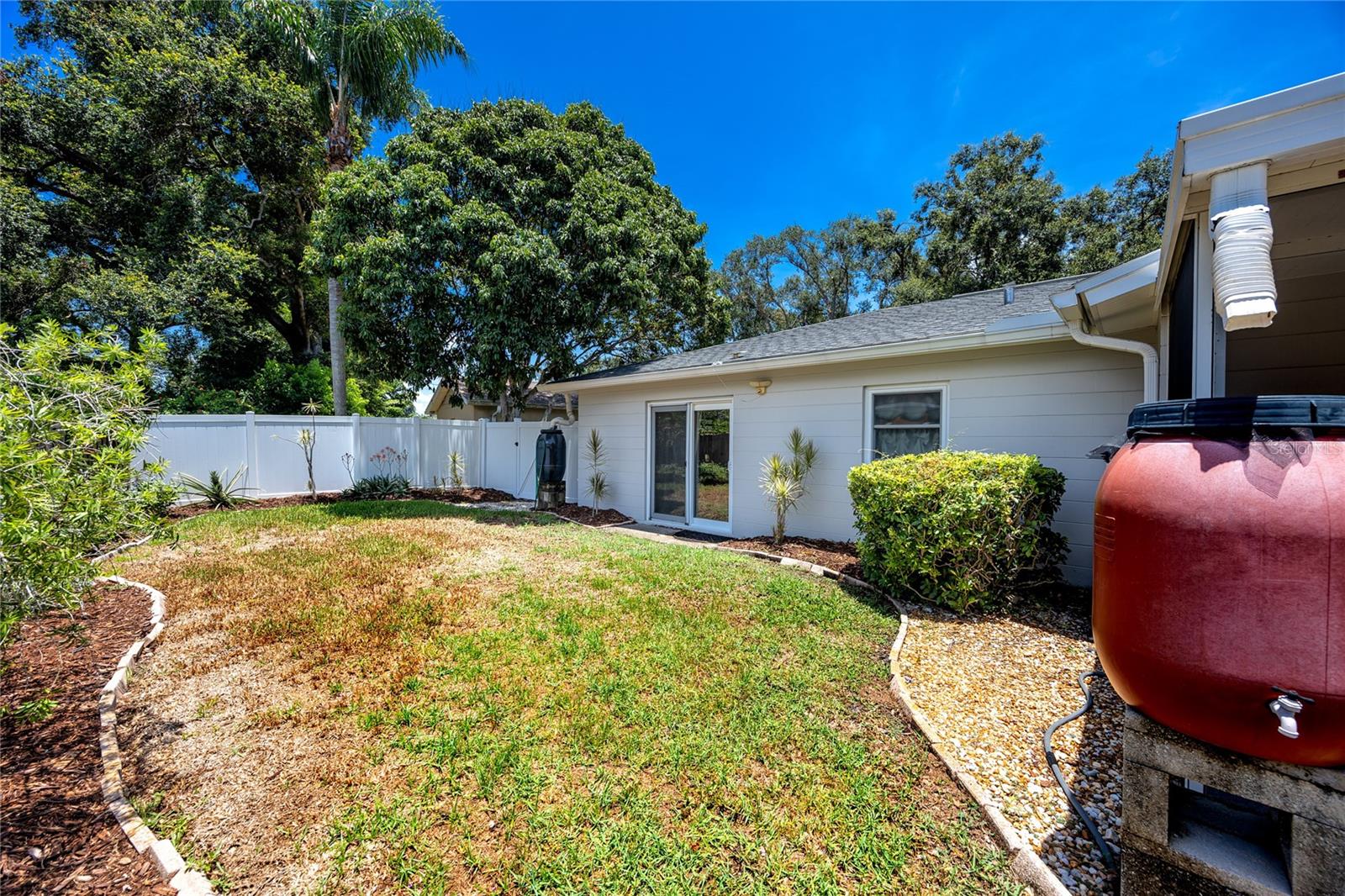 Image 30 of 43 For 10504 Lacera Drive