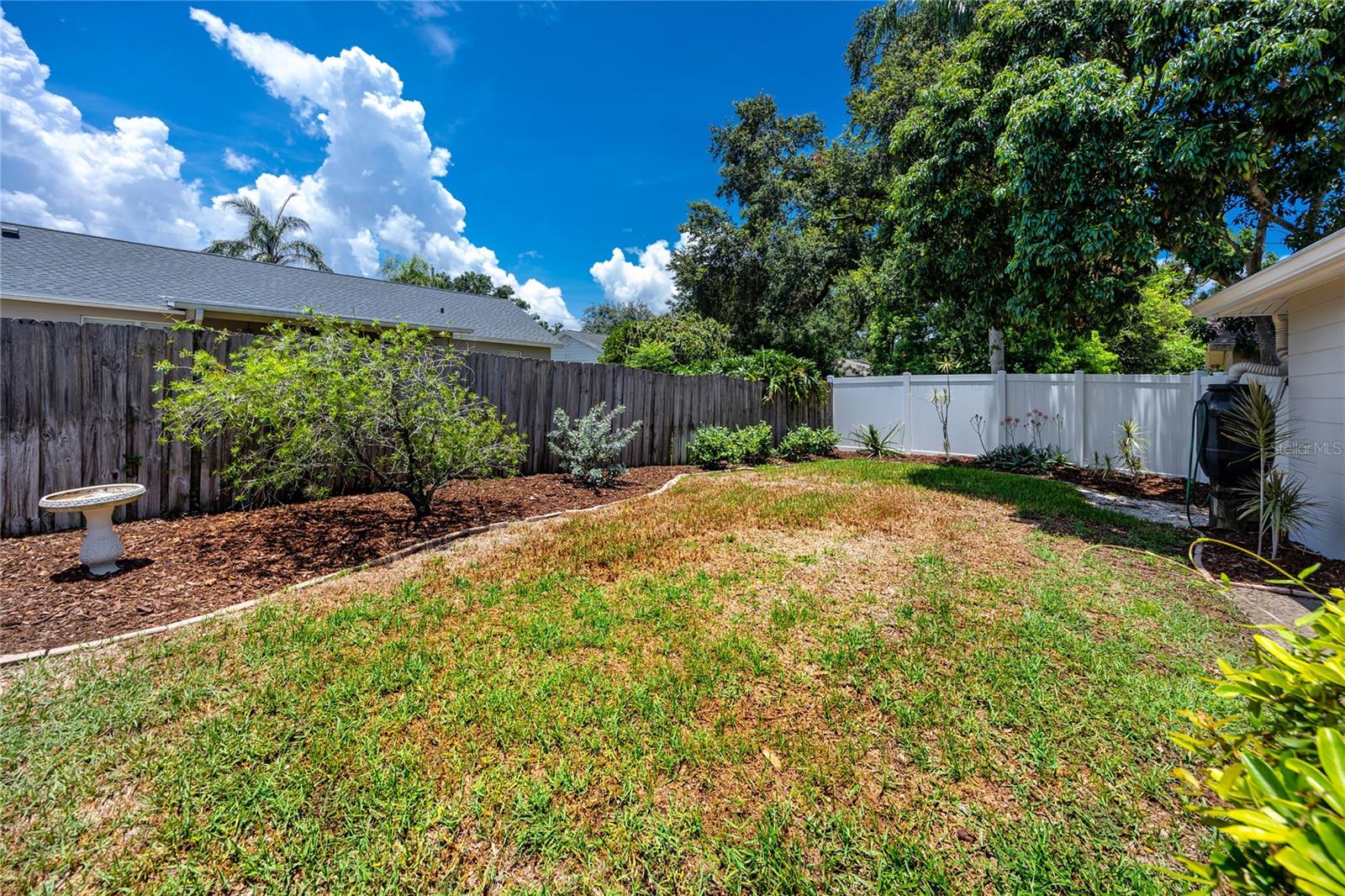 Image 32 of 43 For 10504 Lacera Drive