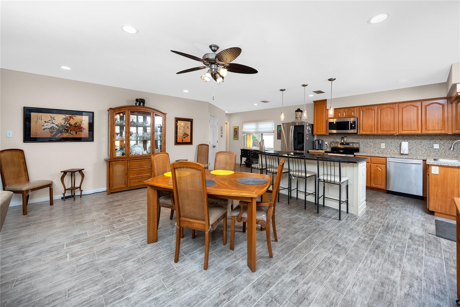 Image 7 of 43 For 10504 Lacera Drive