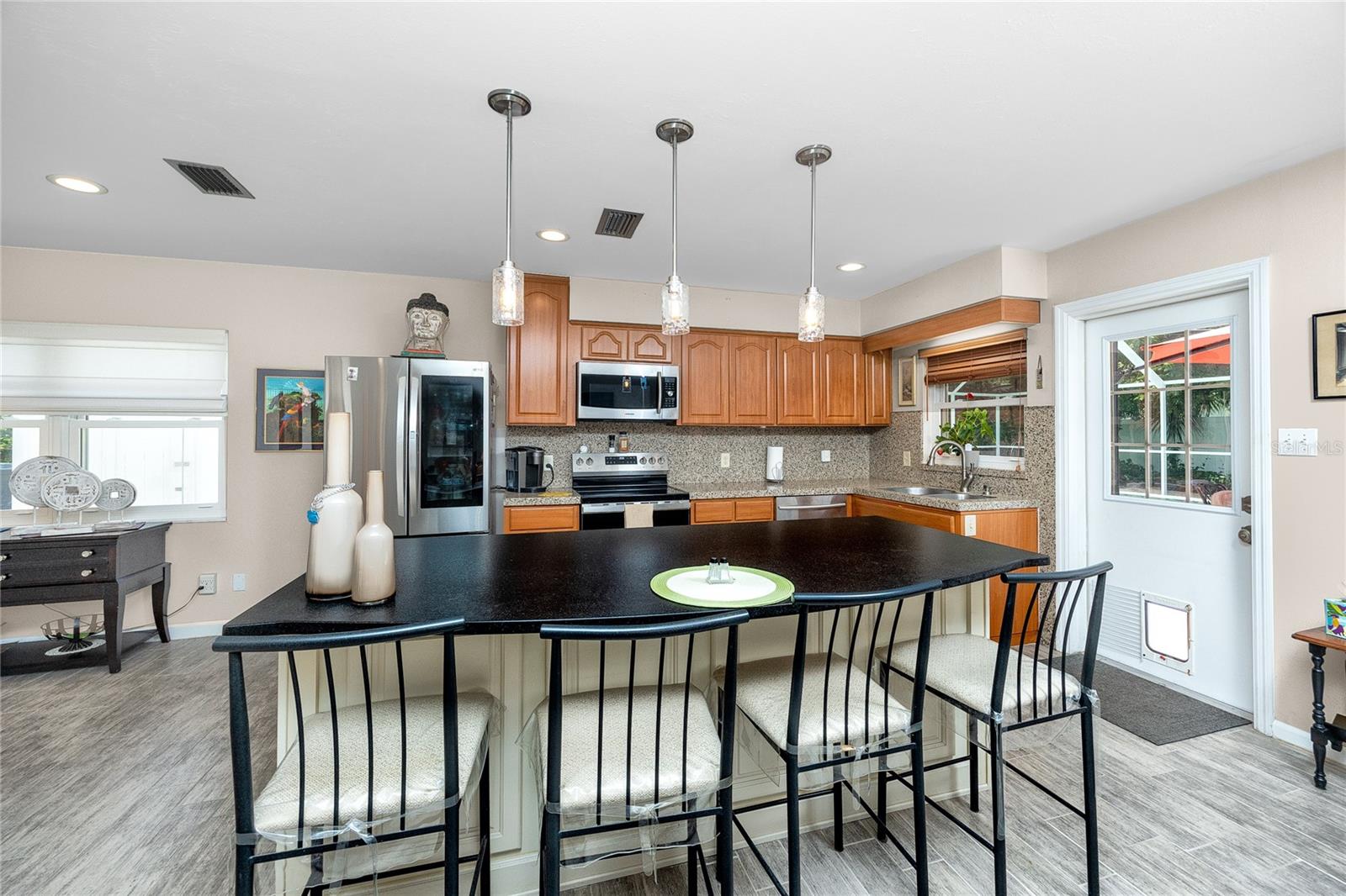 Image 9 of 43 For 10504 Lacera Drive