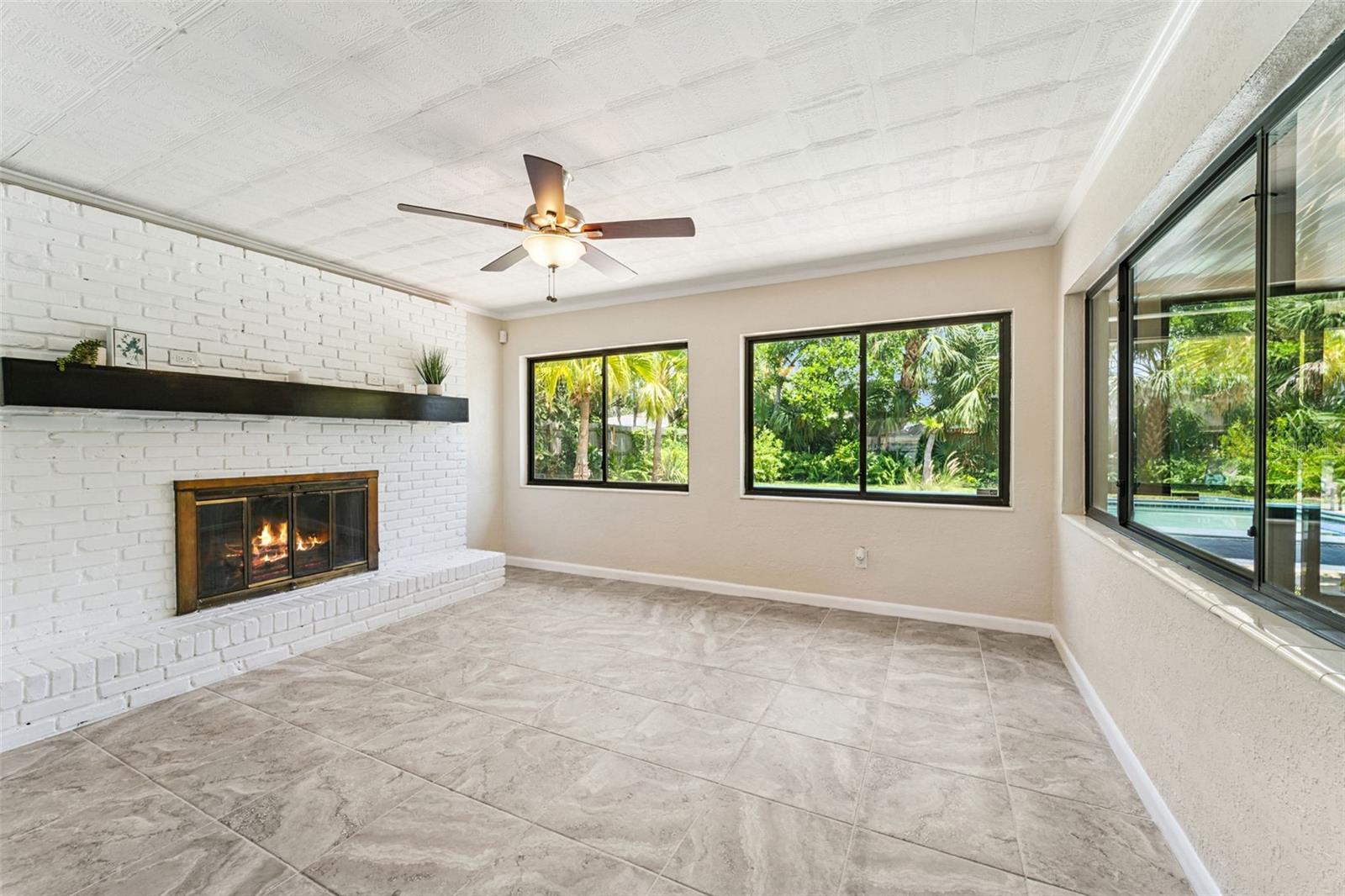 Image 10 of 37 For 2443 68th Avenue S