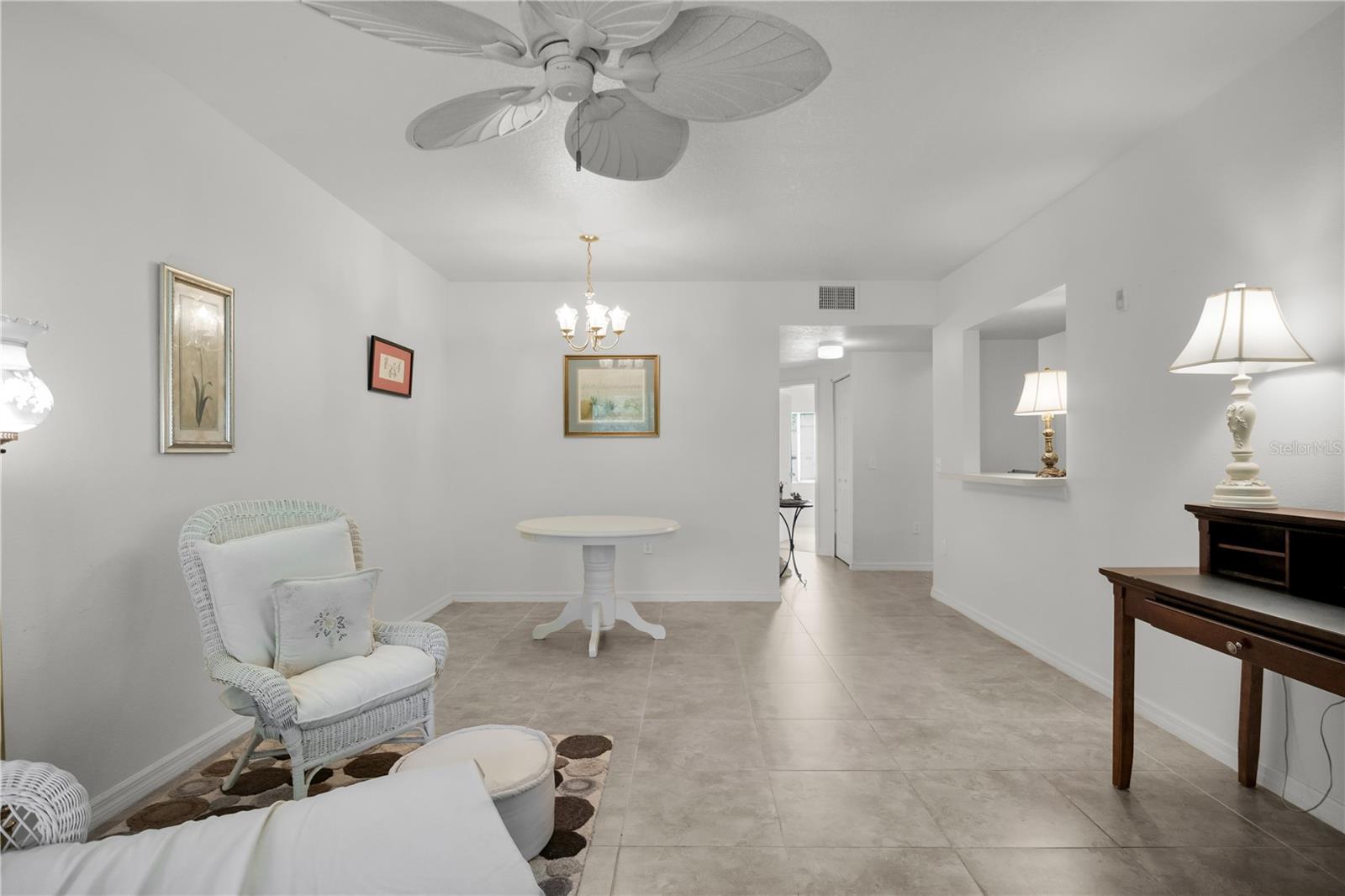 Image 10 of 25 For 6433 Cypressdale Drive 102