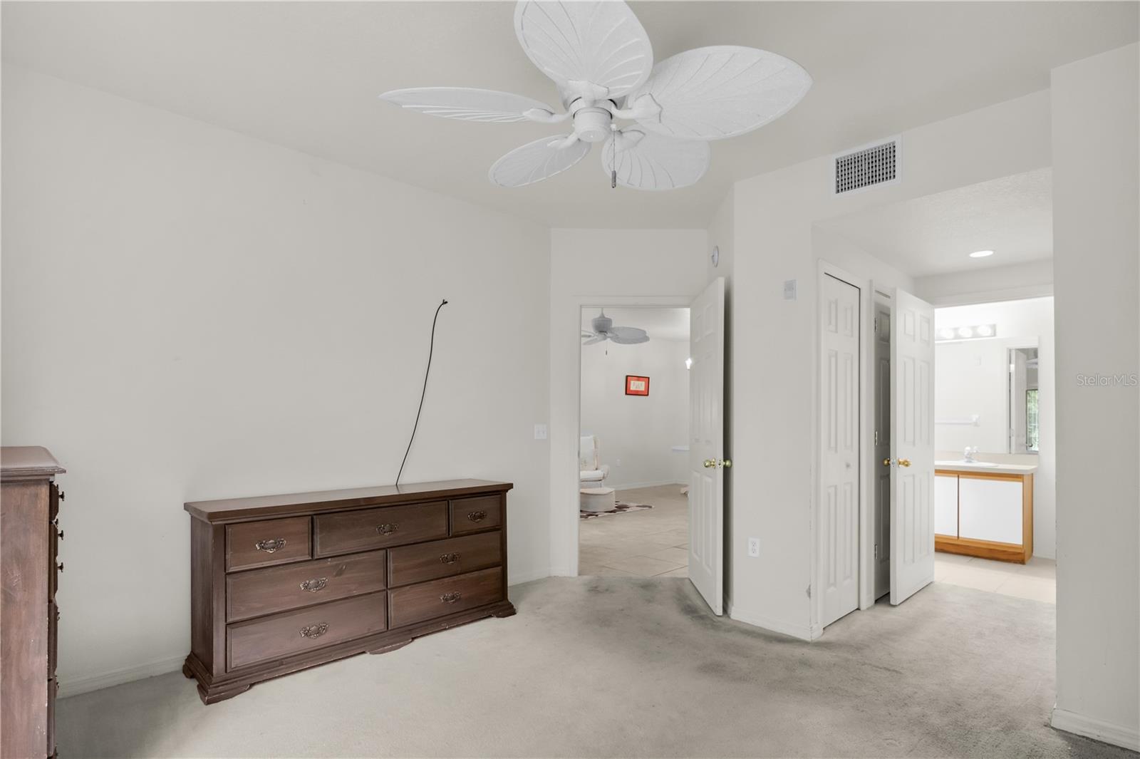 Image 14 of 25 For 6433 Cypressdale Drive 102
