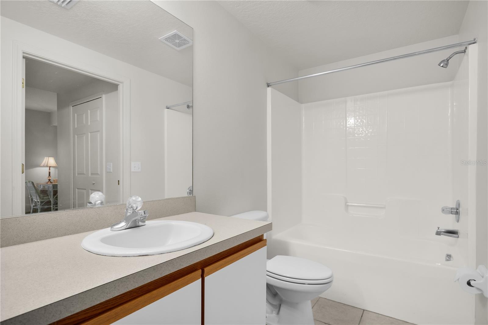 Image 16 of 25 For 6433 Cypressdale Drive 102