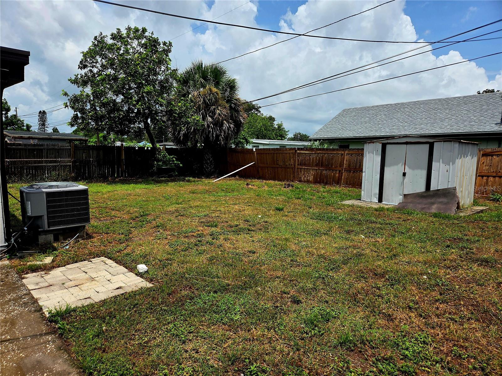 Image 13 of 19 For 8695 92nd Terrace