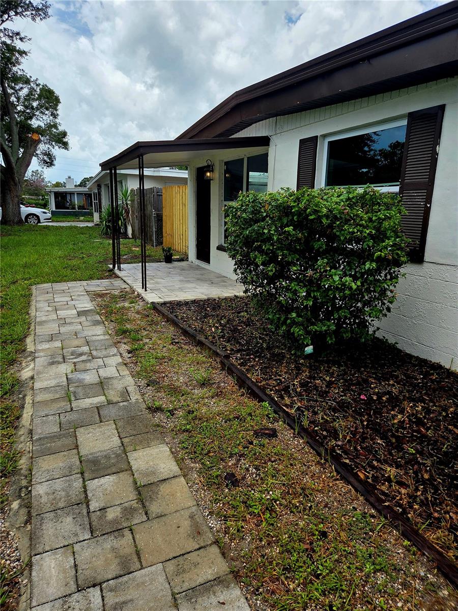 Image 14 of 19 For 8695 92nd Terrace