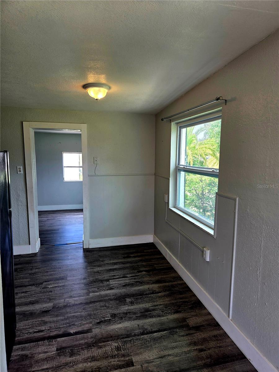 Image 7 of 19 For 8695 92nd Terrace