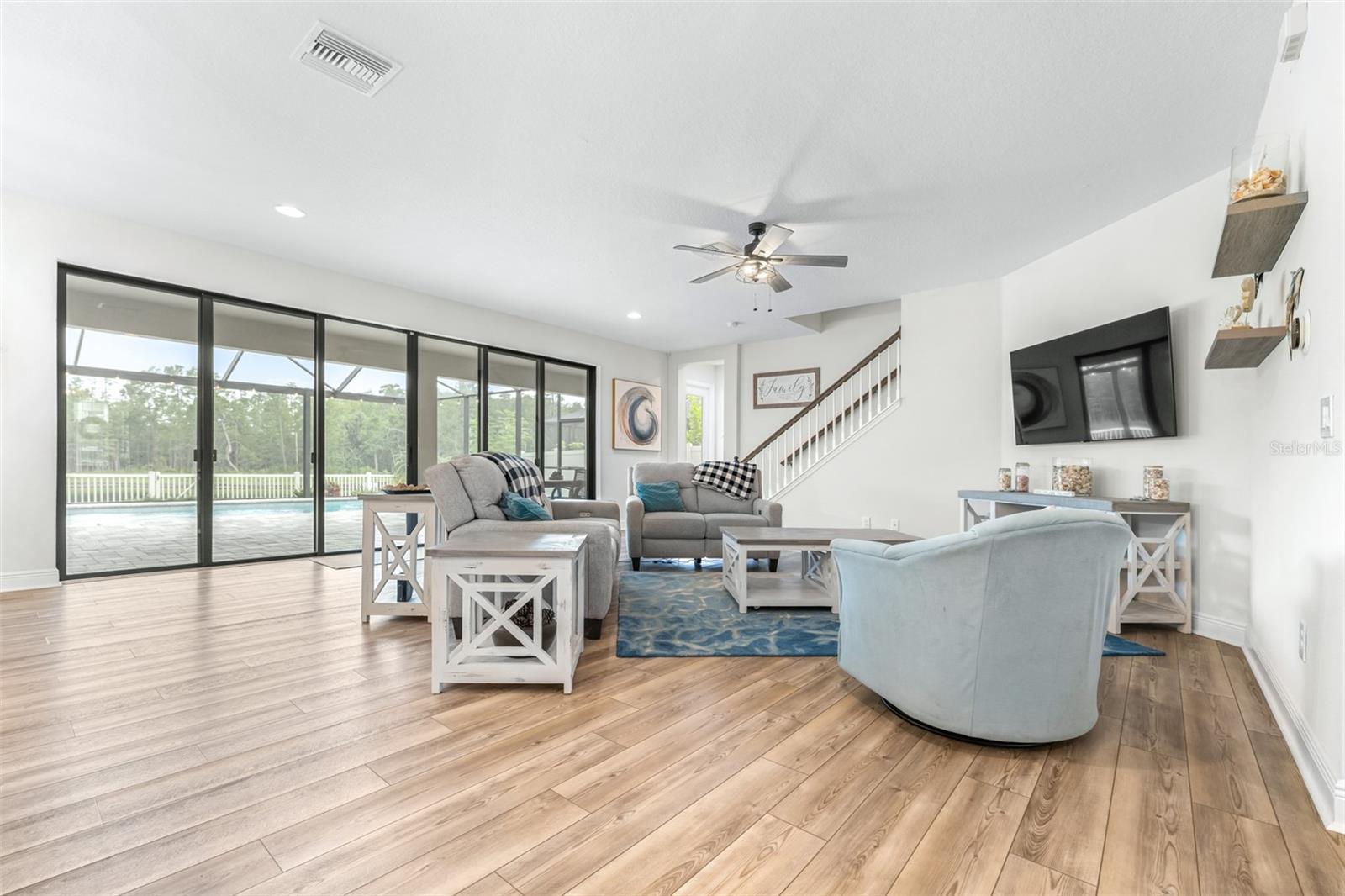 Image 19 of 85 For 21896 Emory Oak Place