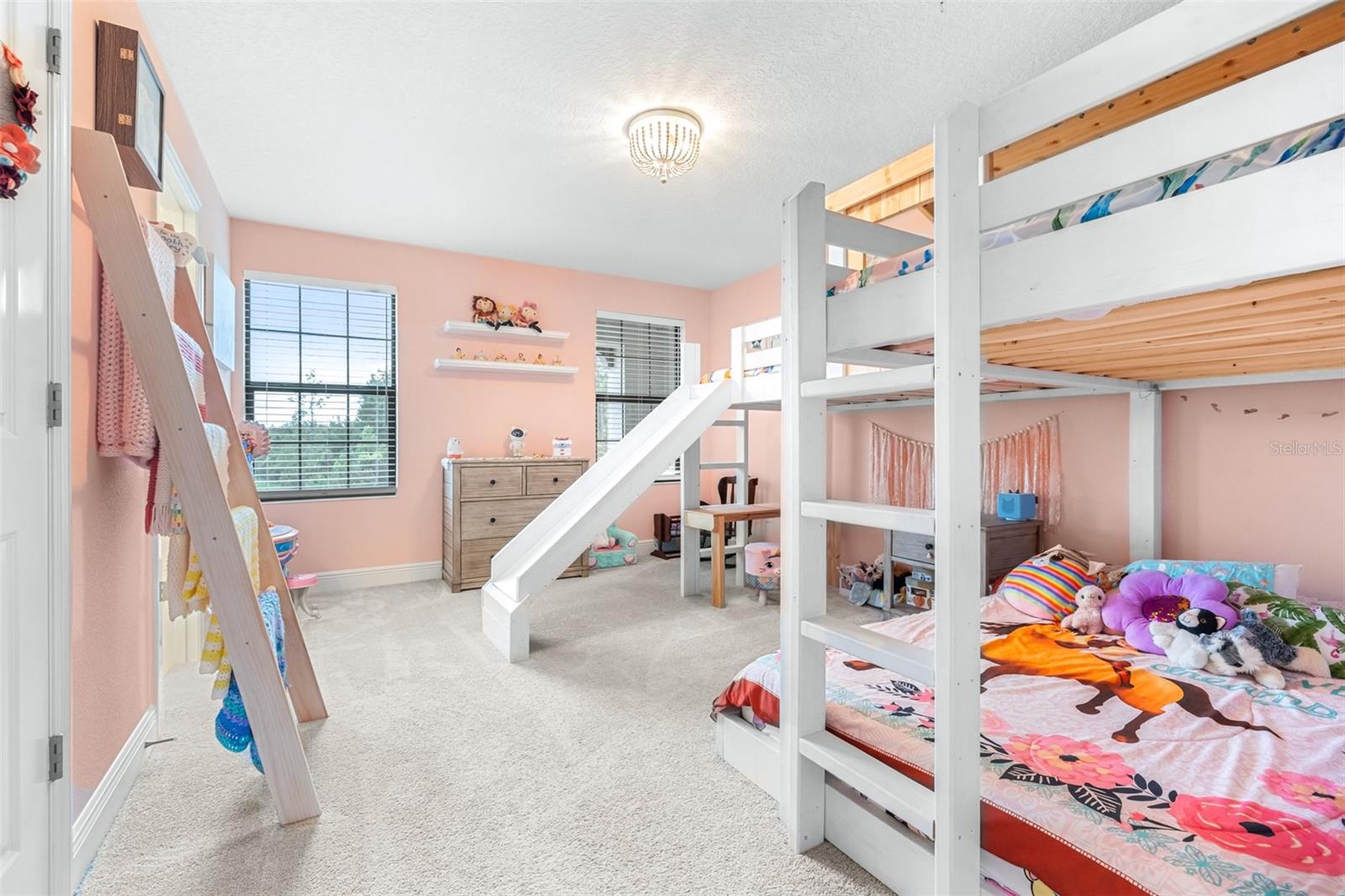 Image 41 of 85 For 21896 Emory Oak Place