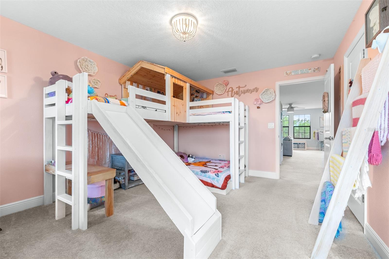 Image 42 of 85 For 21896 Emory Oak Place