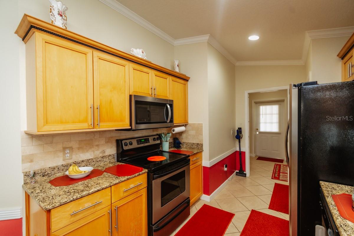 Image 12 of 27 For 3002 14th Avenue W